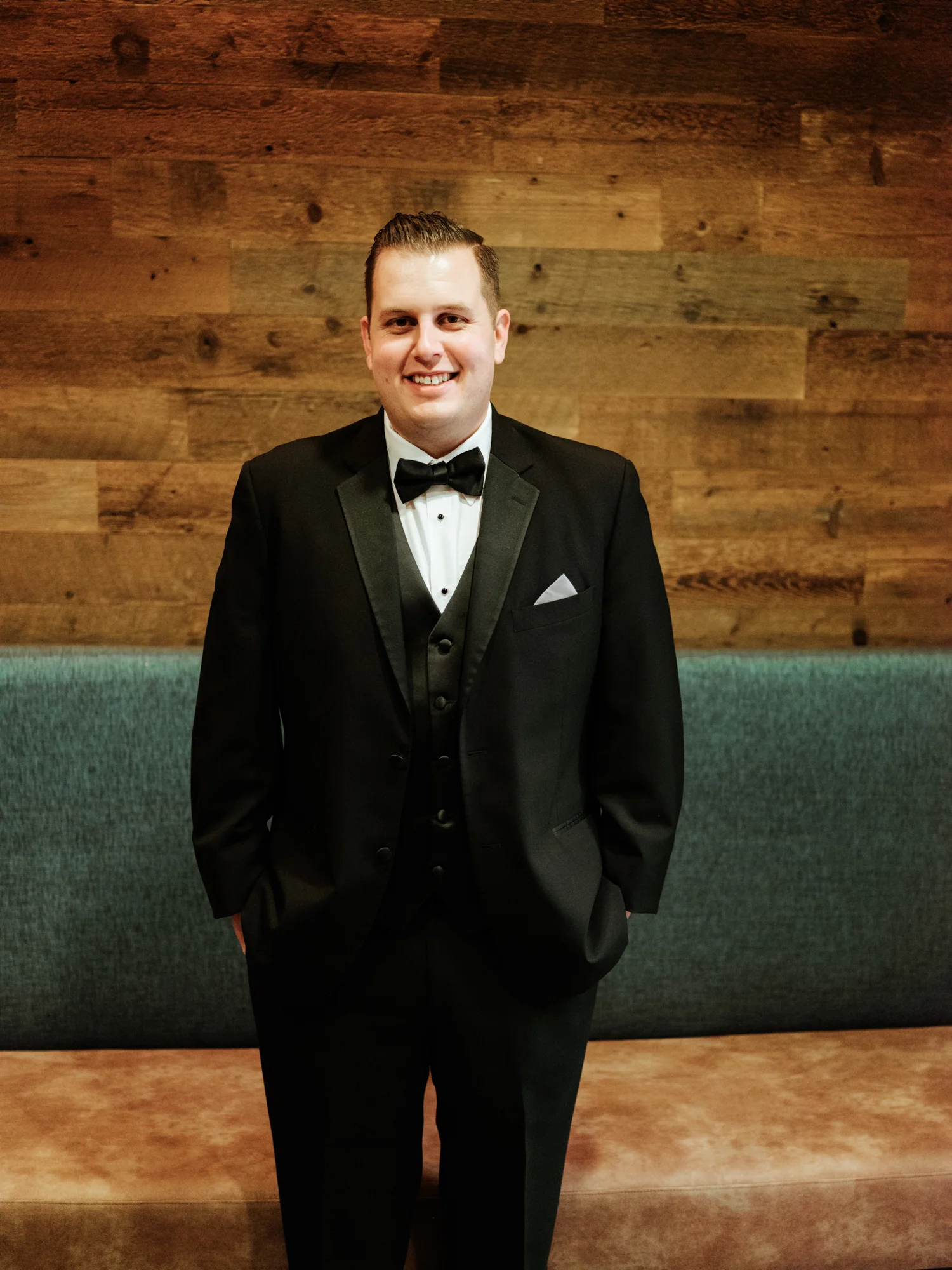 Stolen Glimpses Seattle Wedding Photographers 14.jpg