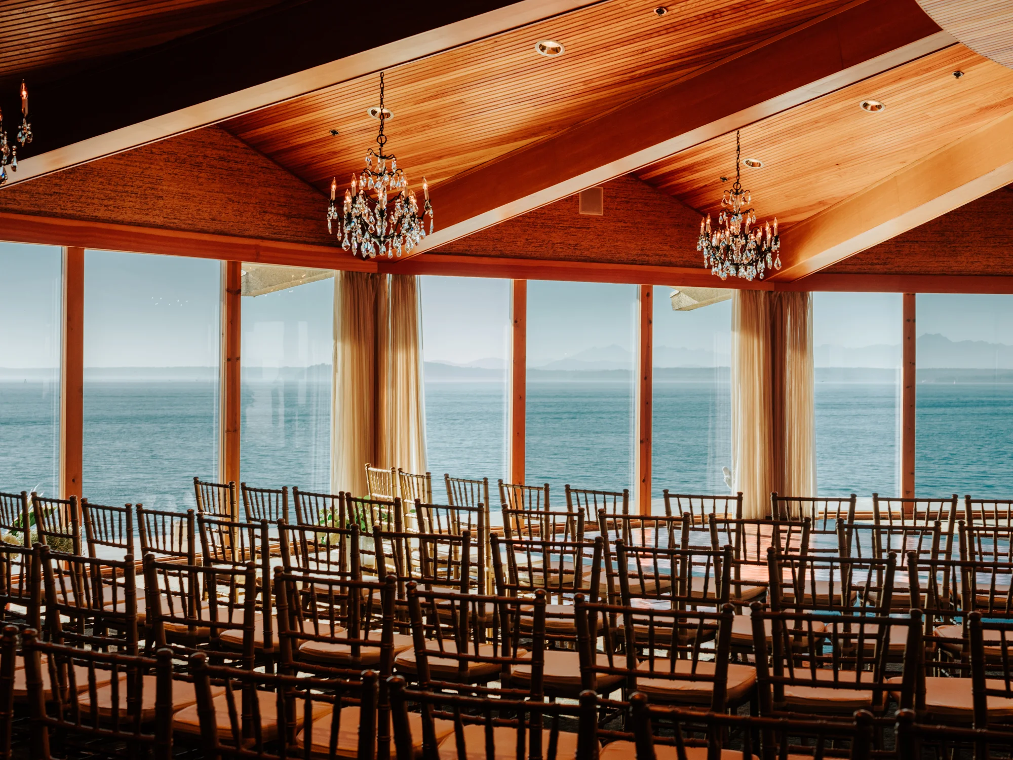 Stolen Glimpses Seattle Wedding Photographers 9.jpg