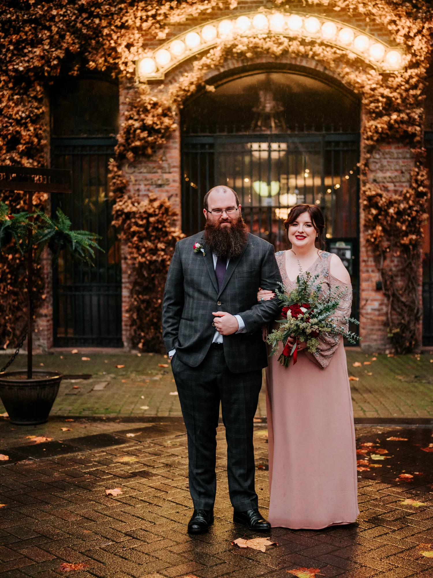 Seattle Wedding Photographers Stolen Glimpses 23.jpg