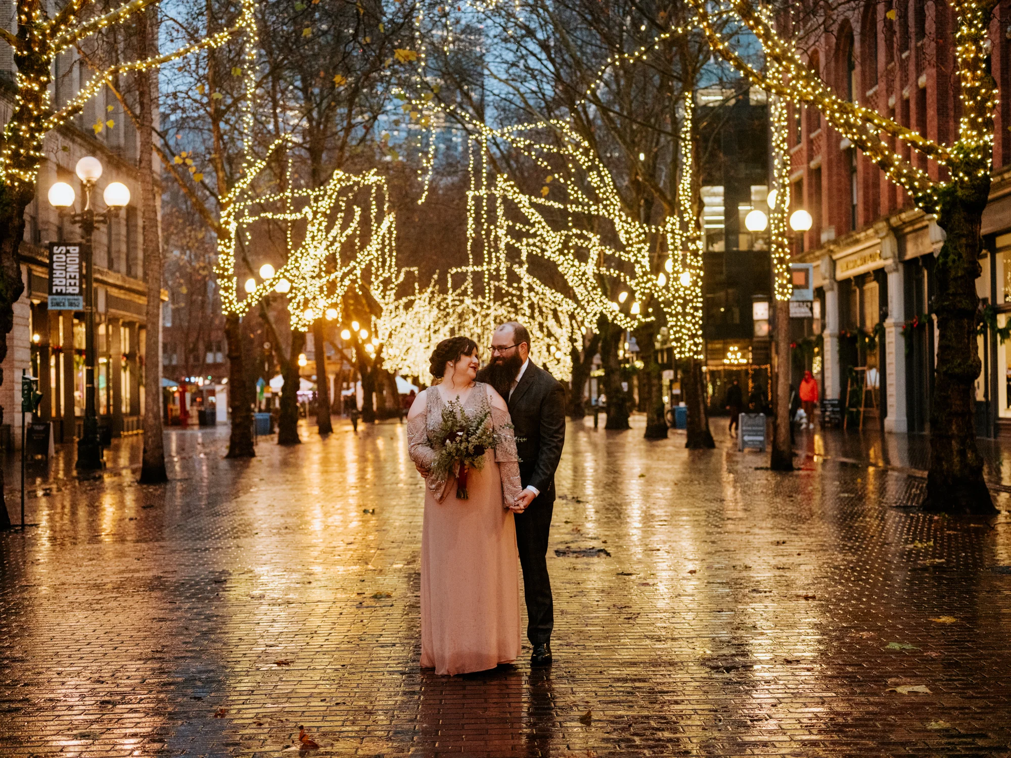 Seattle Wedding Photographers Stolen Glimpses 35.jpg