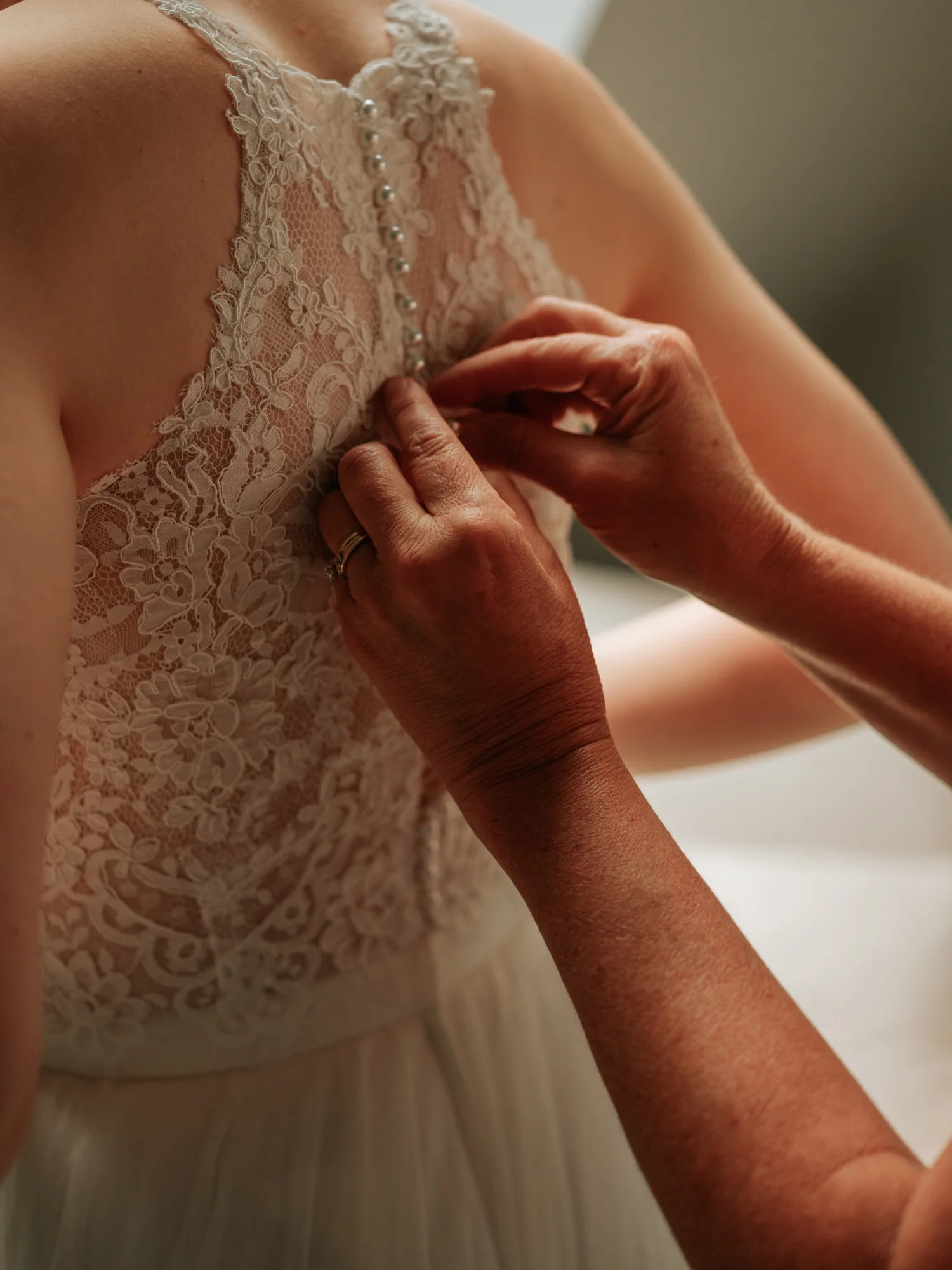 Stolen Glimpses Seattle Wedding Photographer Hidden Meadows Wedding 19.jpg