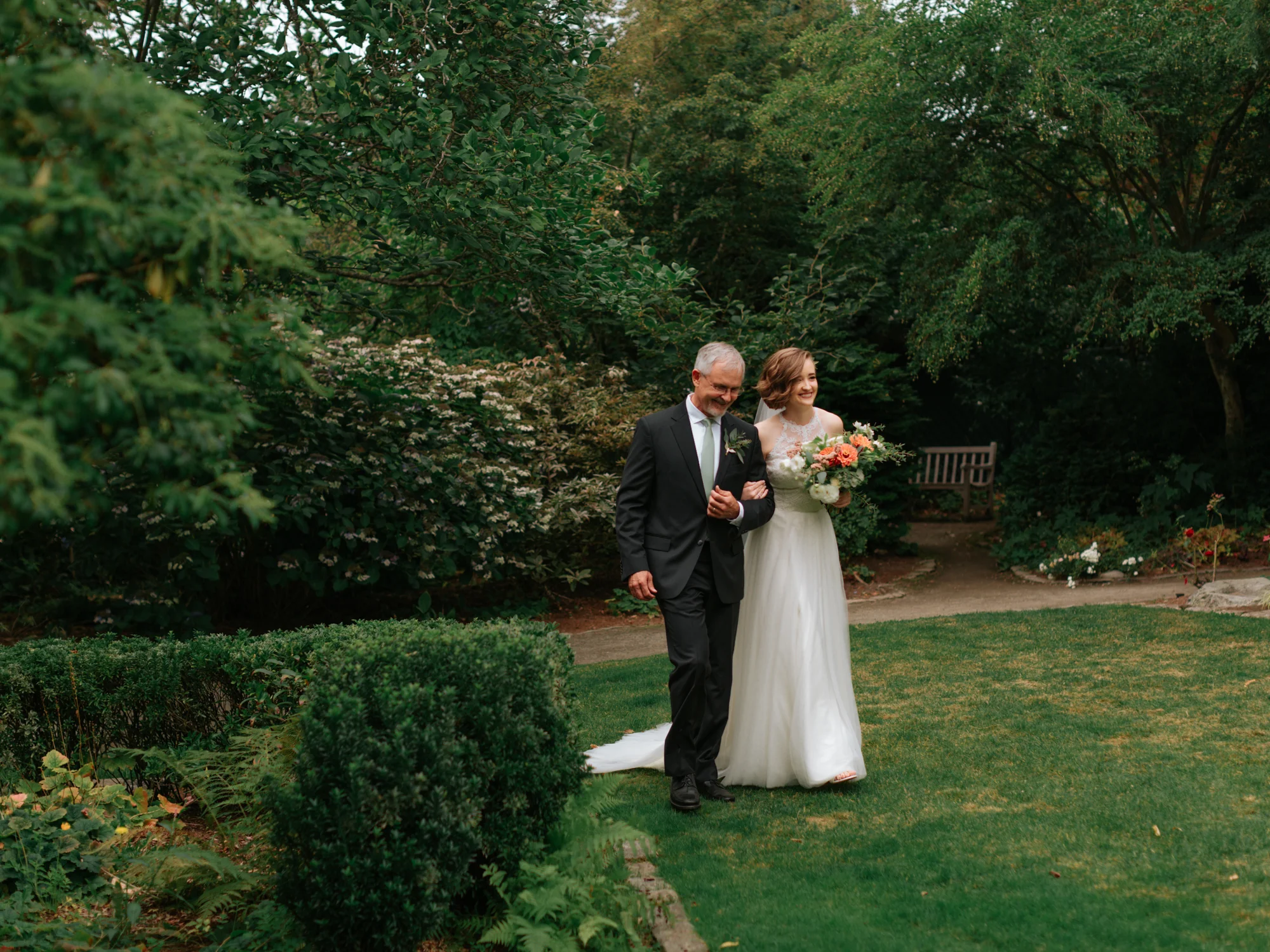 Stolen Glimpses Seattle Wedding Photographer Hidden Meadows Wedding 52.jpg