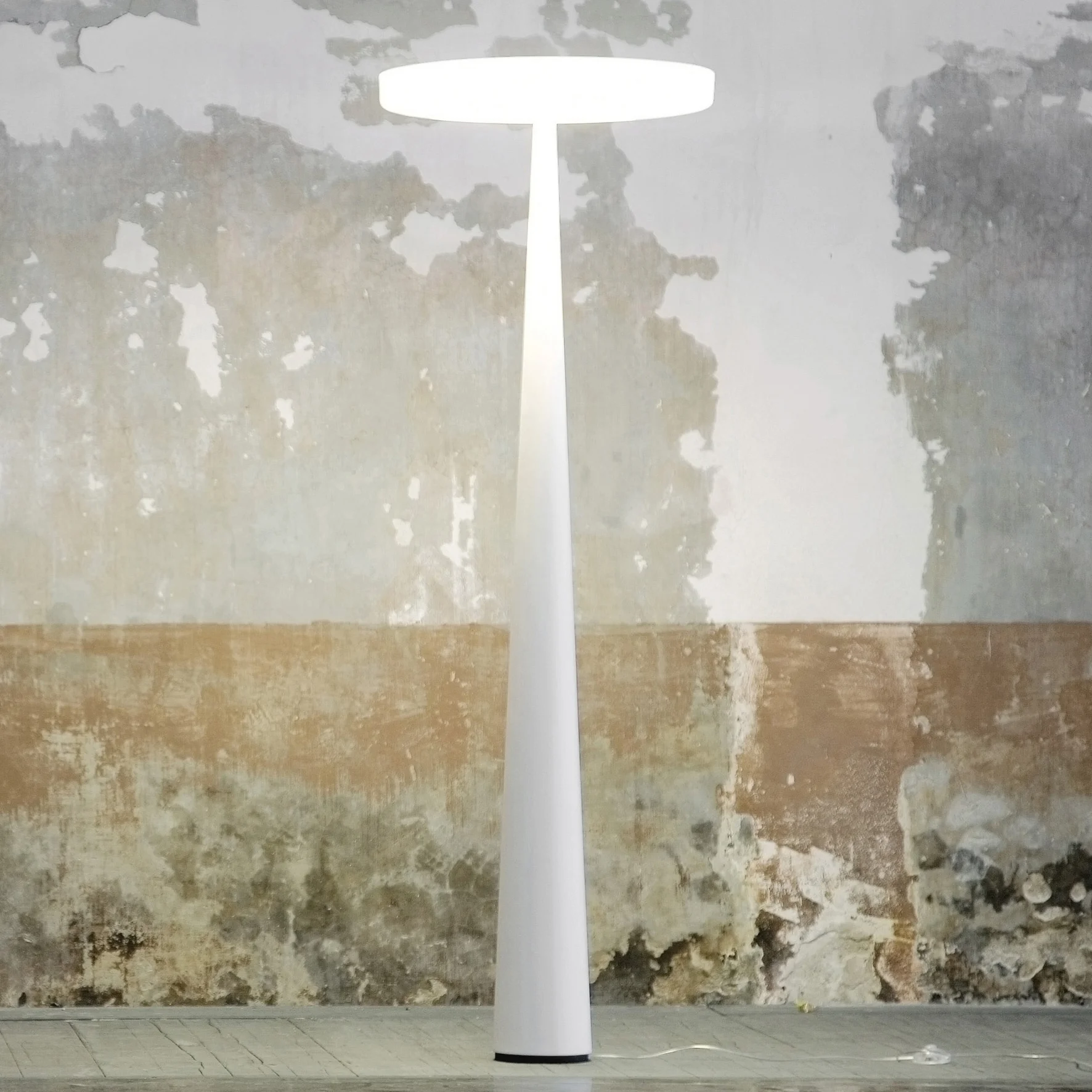Prandina_EQUILIBRE_Lighting_Floor.jpg