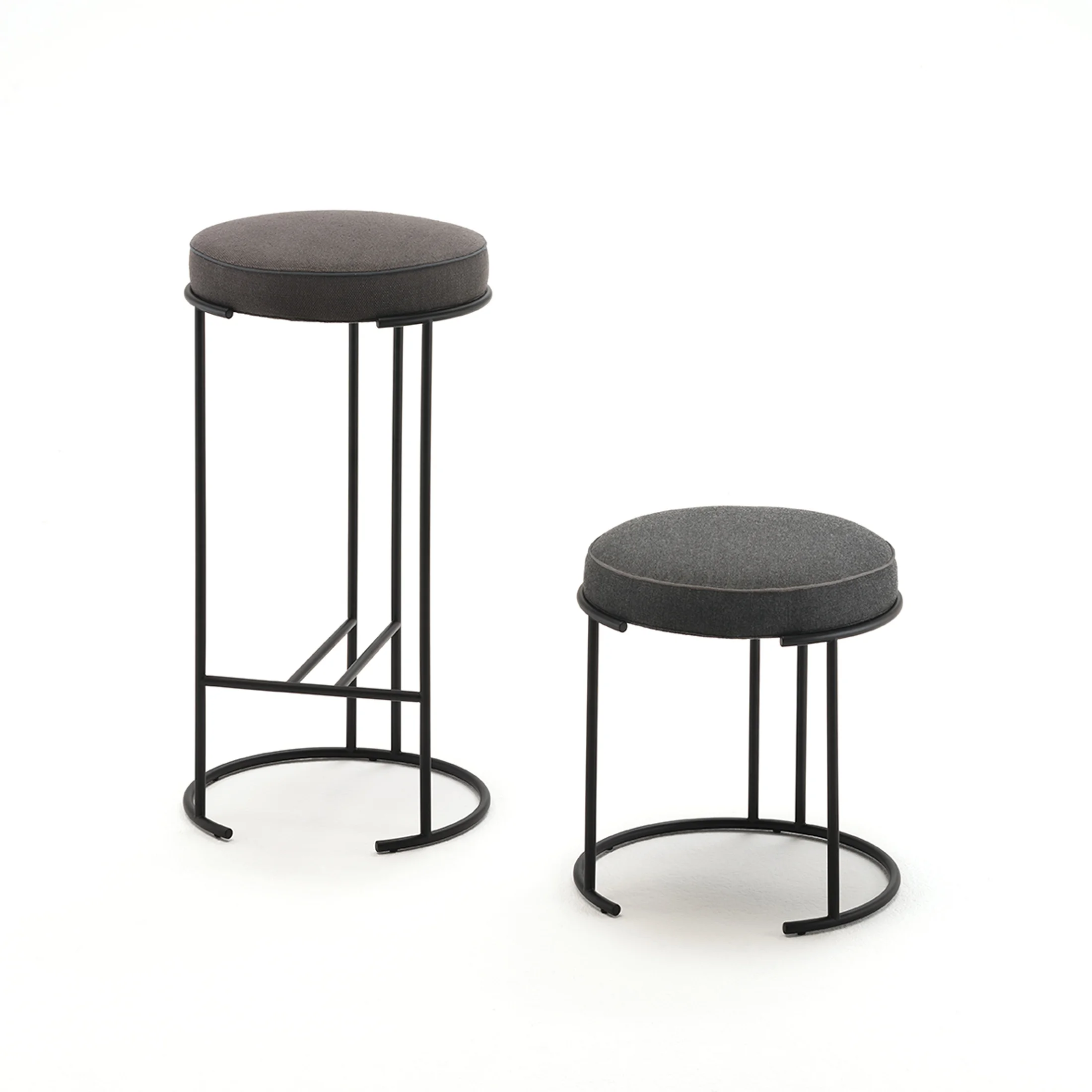 Stool-Nina-Living-Divani.jpg