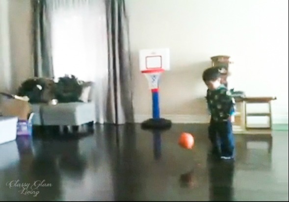 Not a very clear photo, but you get the idea of the expanse of little man's territory!