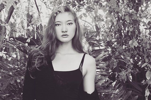 Alexandra Natalie is performing an acoustic set at our Huntington Beach location! Come vibe with us, on Sept 22 at 6:30 #milkandhoneyconcertseries