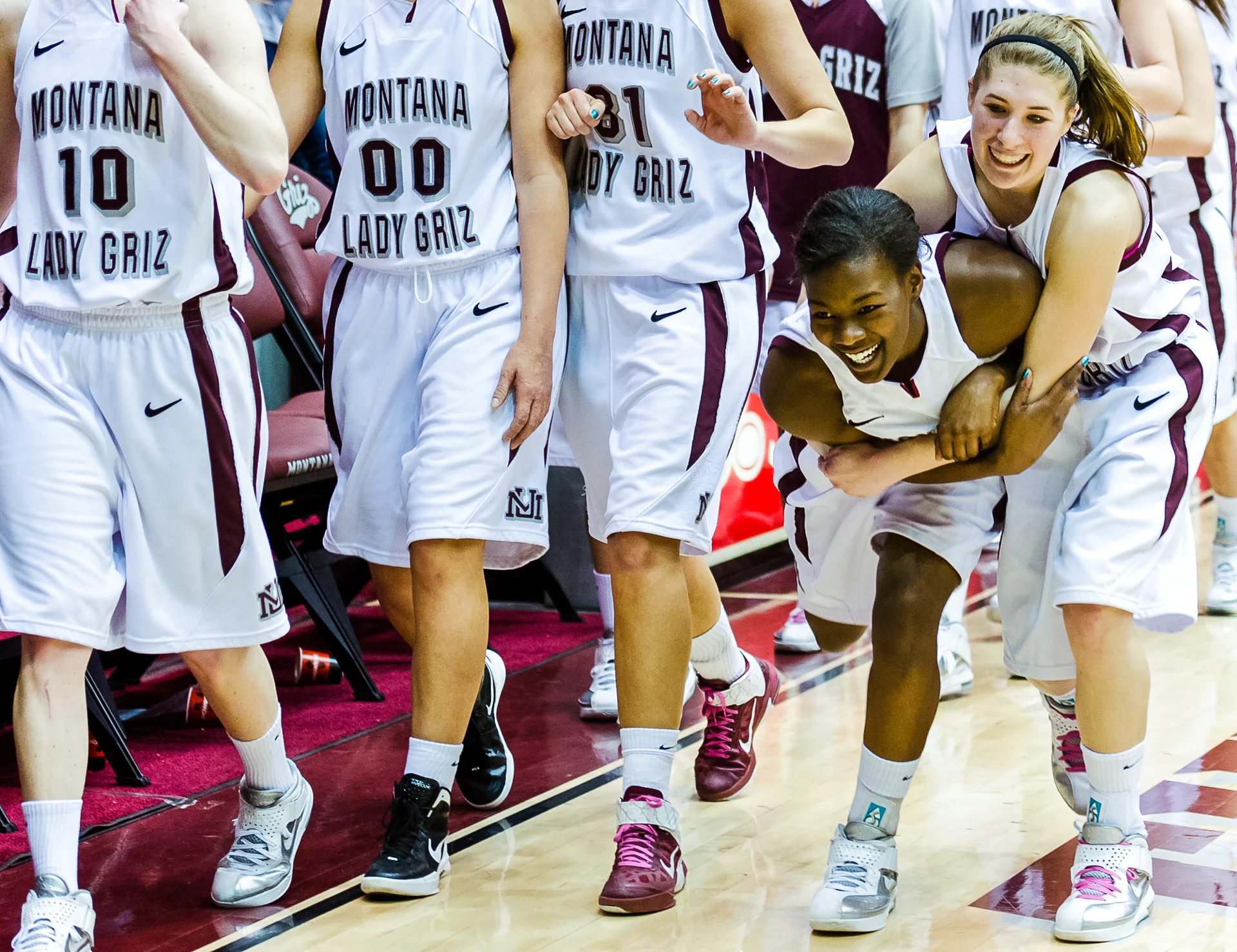 ladygriz_2.27_Nick Gast_c1.jpg