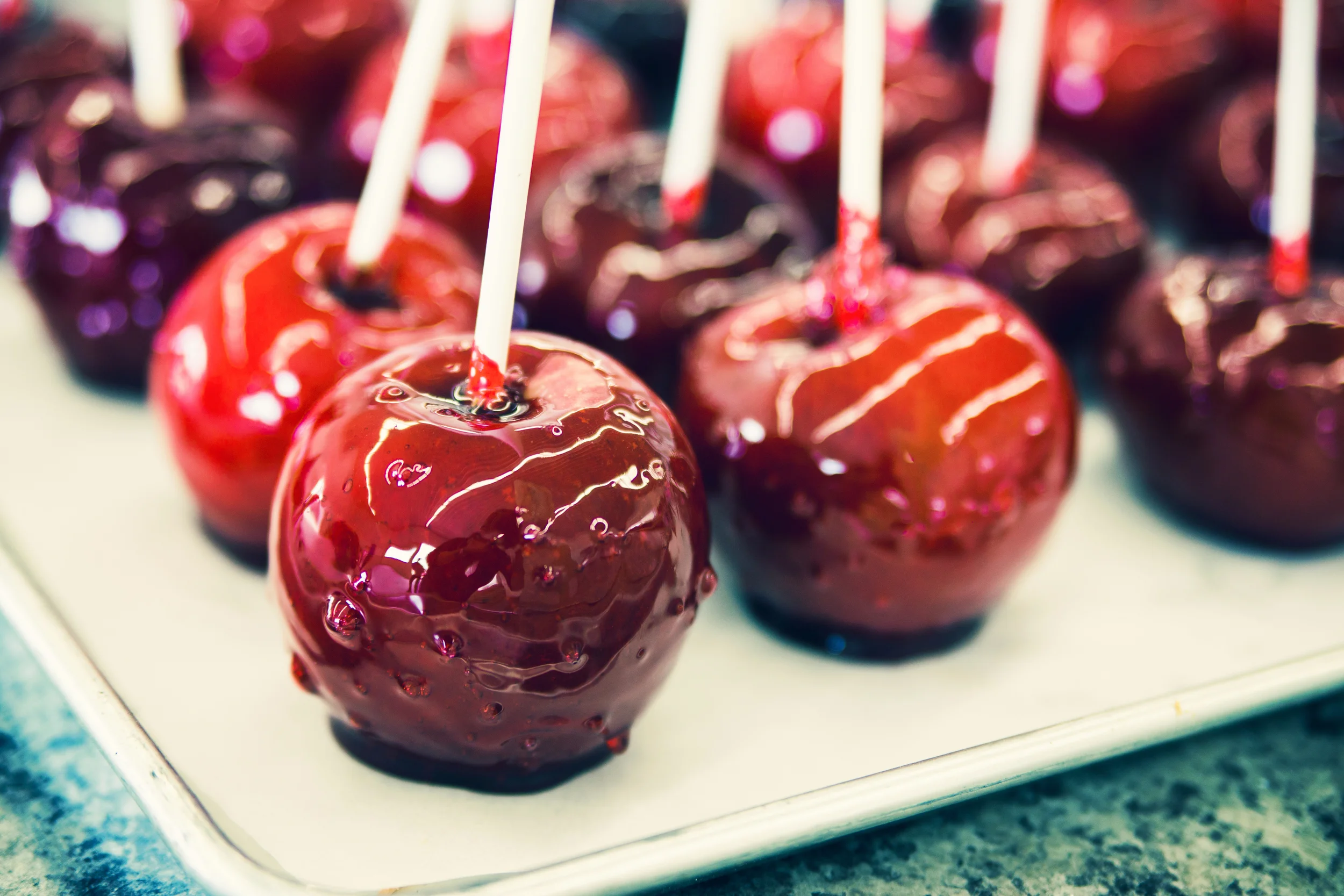 Candies Apples