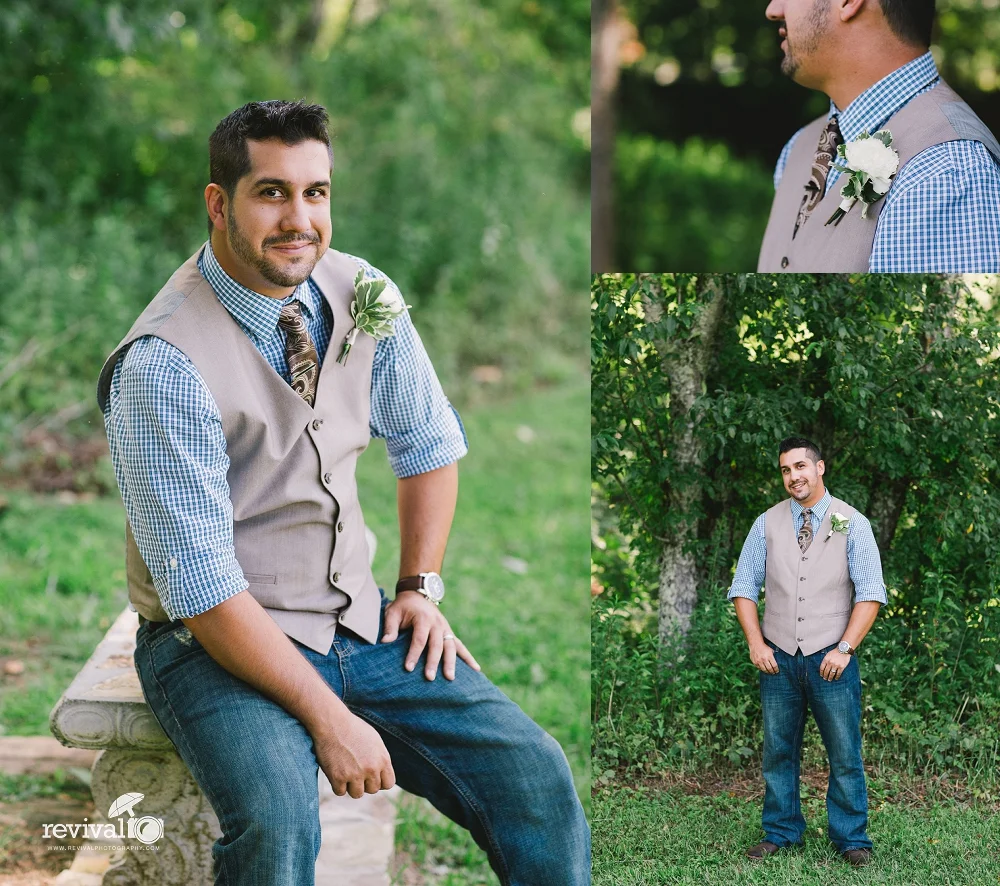 A Mountain Destination Elopement at The Mast Farm Inn Photos by Revival Photography www.revivalphotography.com