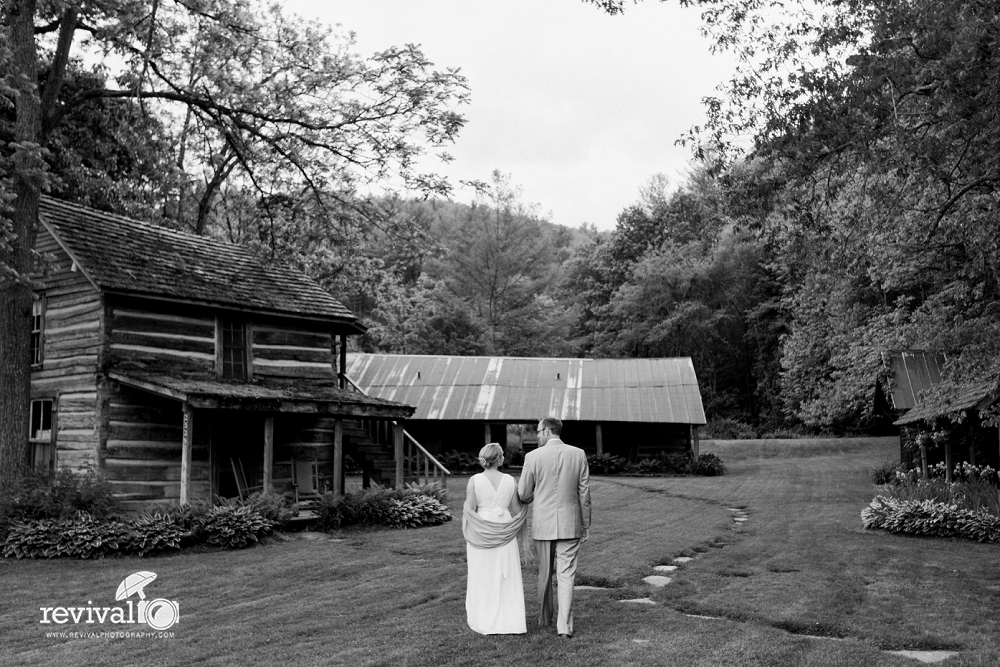 An Intimate Mast Farm Inn Wedding by Revival Photography www.revivalphotography.com