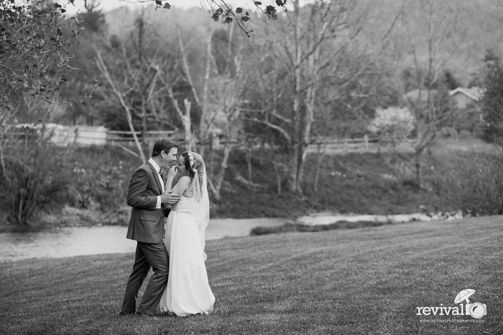 Sarah + Jeff: A Southern Haberdashery Wedding Celebration in Valle Crucis, NC www.revivalphotography.com