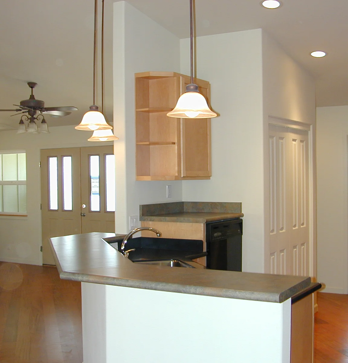 Kitchen 3.jpg
