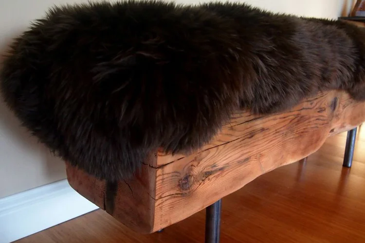 pier_with_fur_gallery.jpg