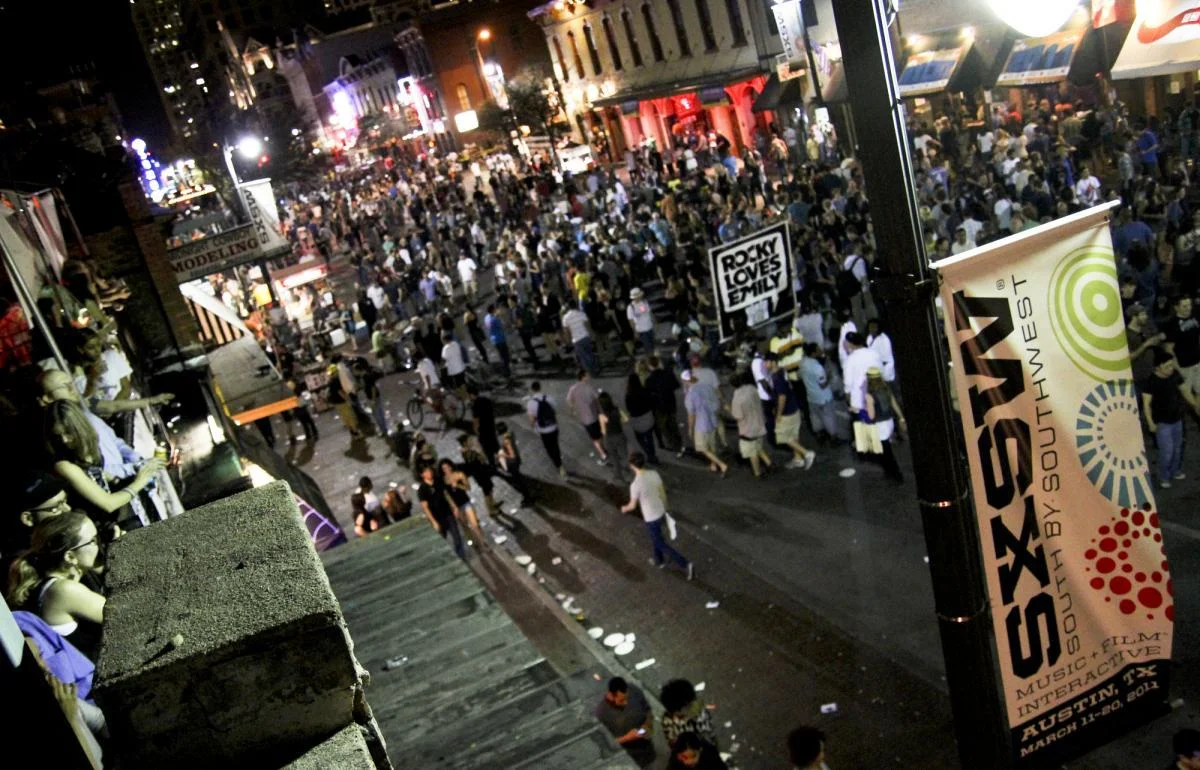 6thstreetnight_sxsw2011_jamesbuchan.jpg