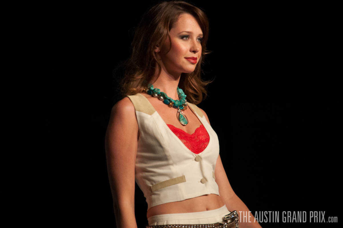 2012.08.10-shift into style-0328.jpg