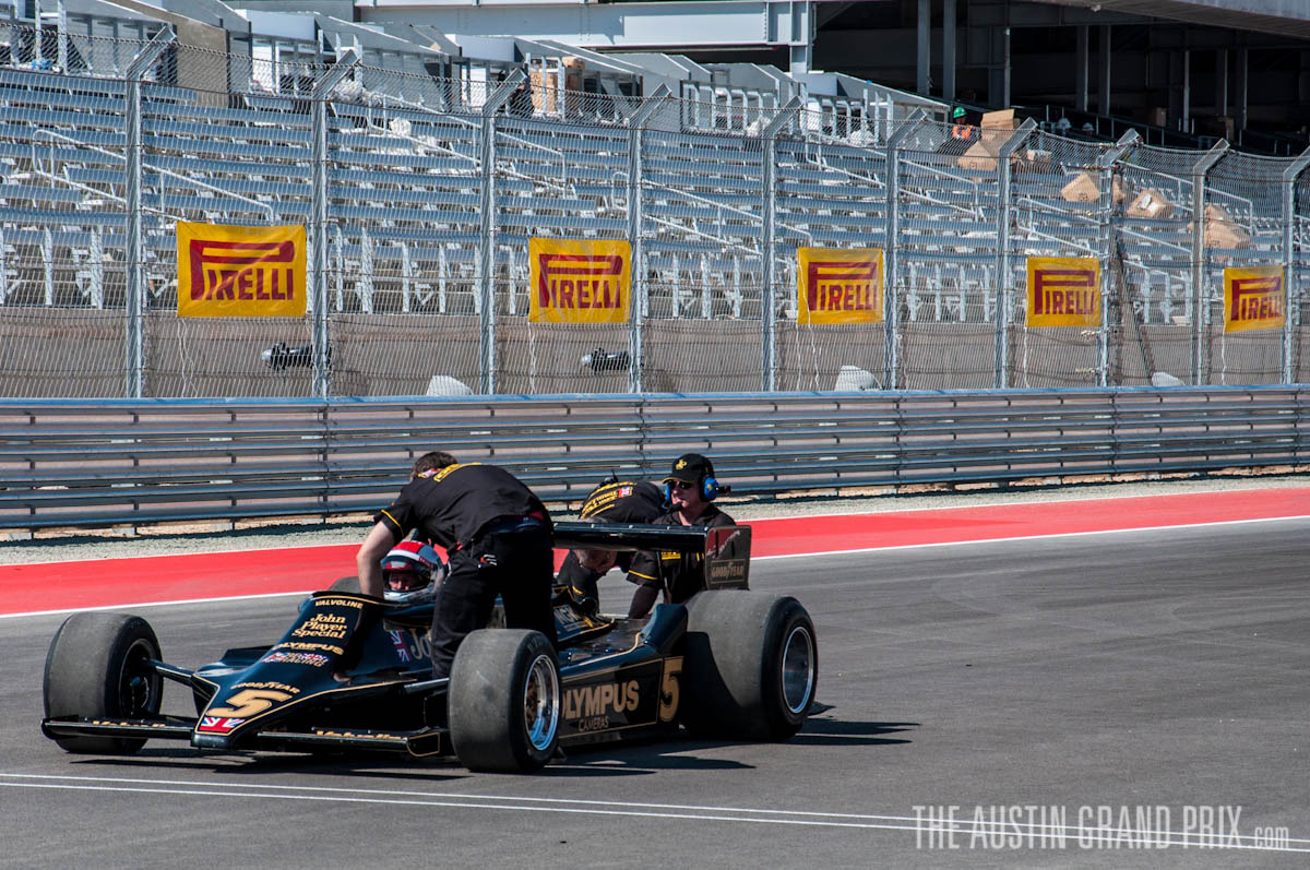 2012.10.21-cota first laps-0134.jpg