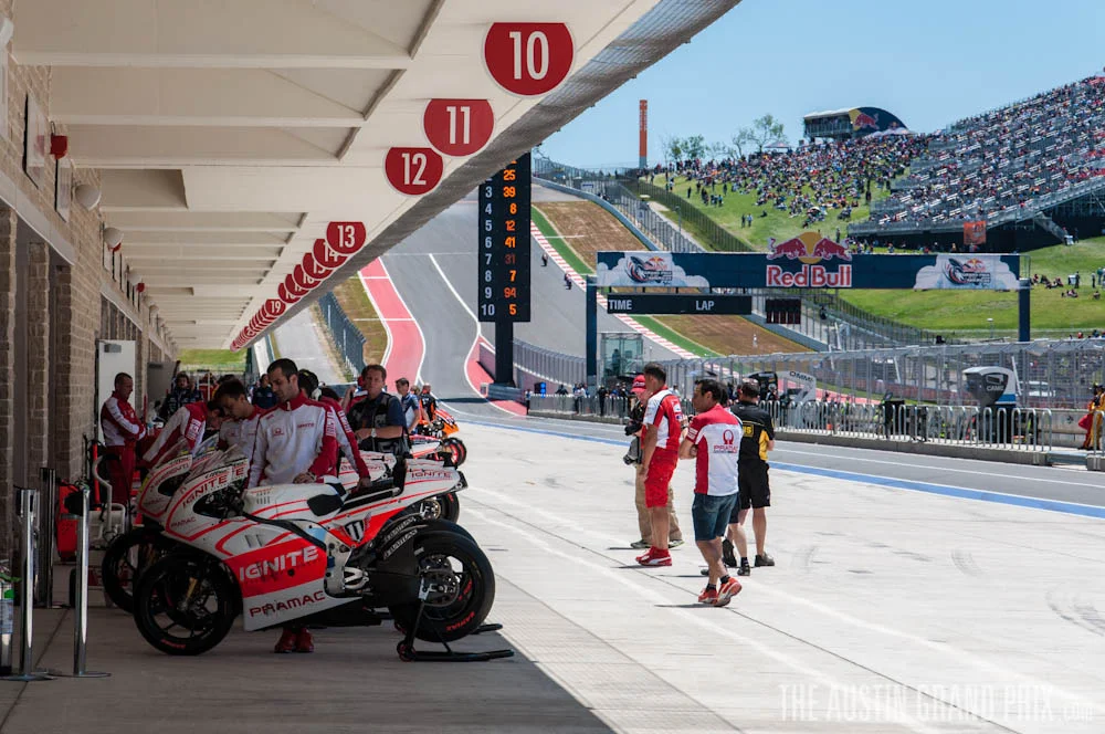 2013.04.20-motogp-paddock-0088.jpg