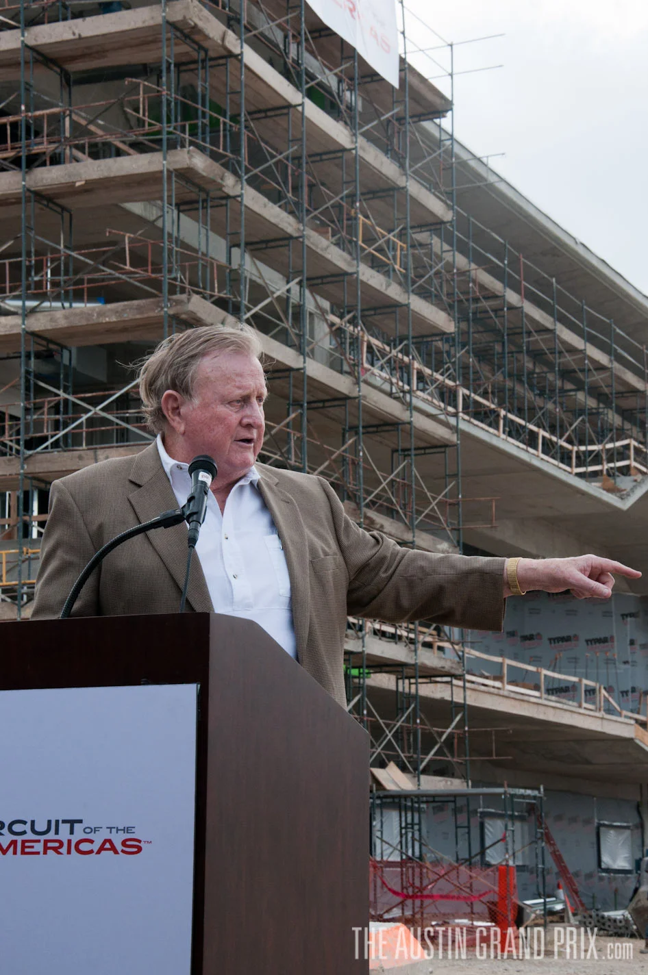 2012.04.12_cota topping out_089.jpg