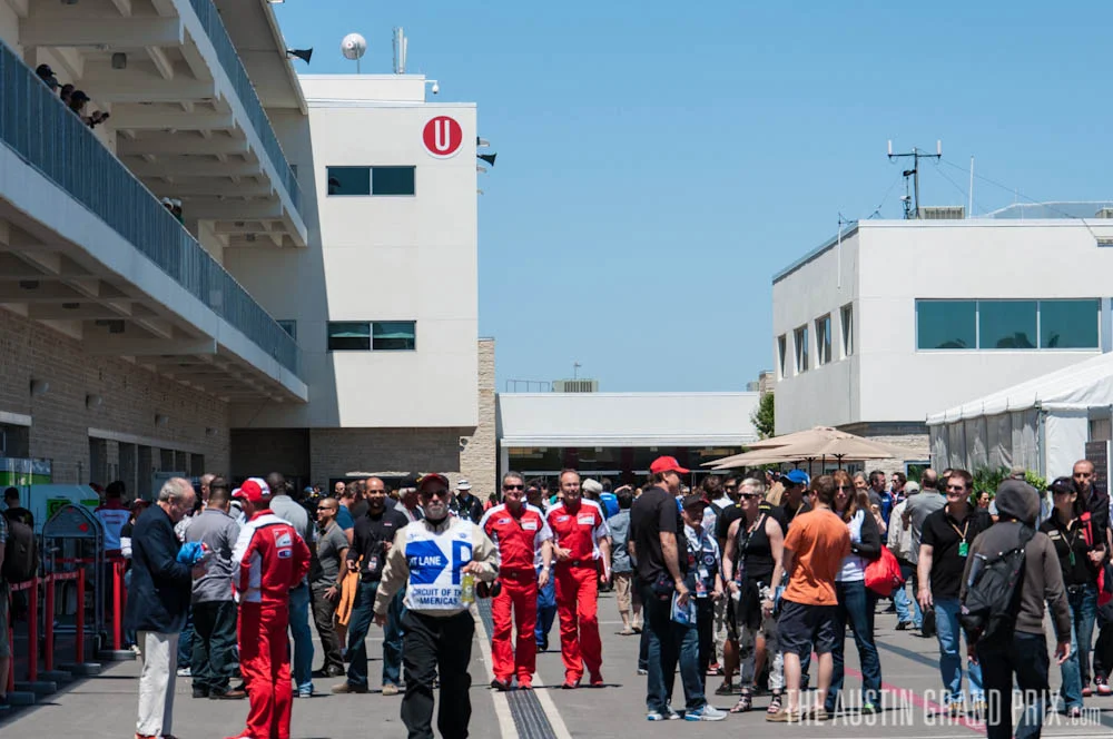 2013.04.20-MotoGP-Paddock-0064.jpg
