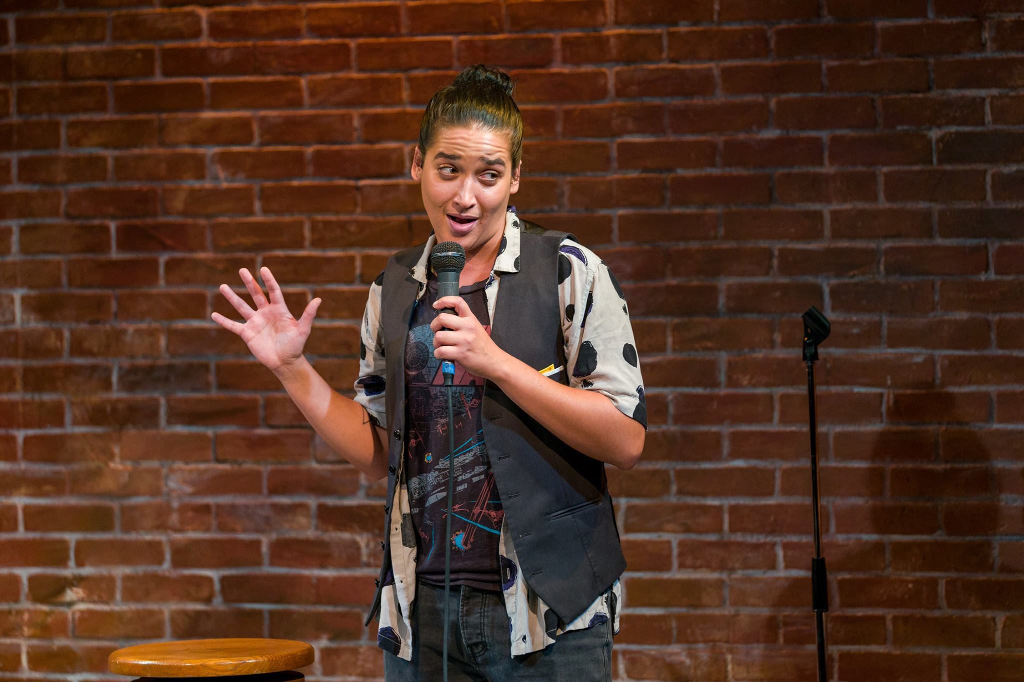  Alia Peck in  Brahman/I: A One-Hijra Stand-Up Comedy Show  at Kitchen Theatre Company. Photo: Dave Burbank 