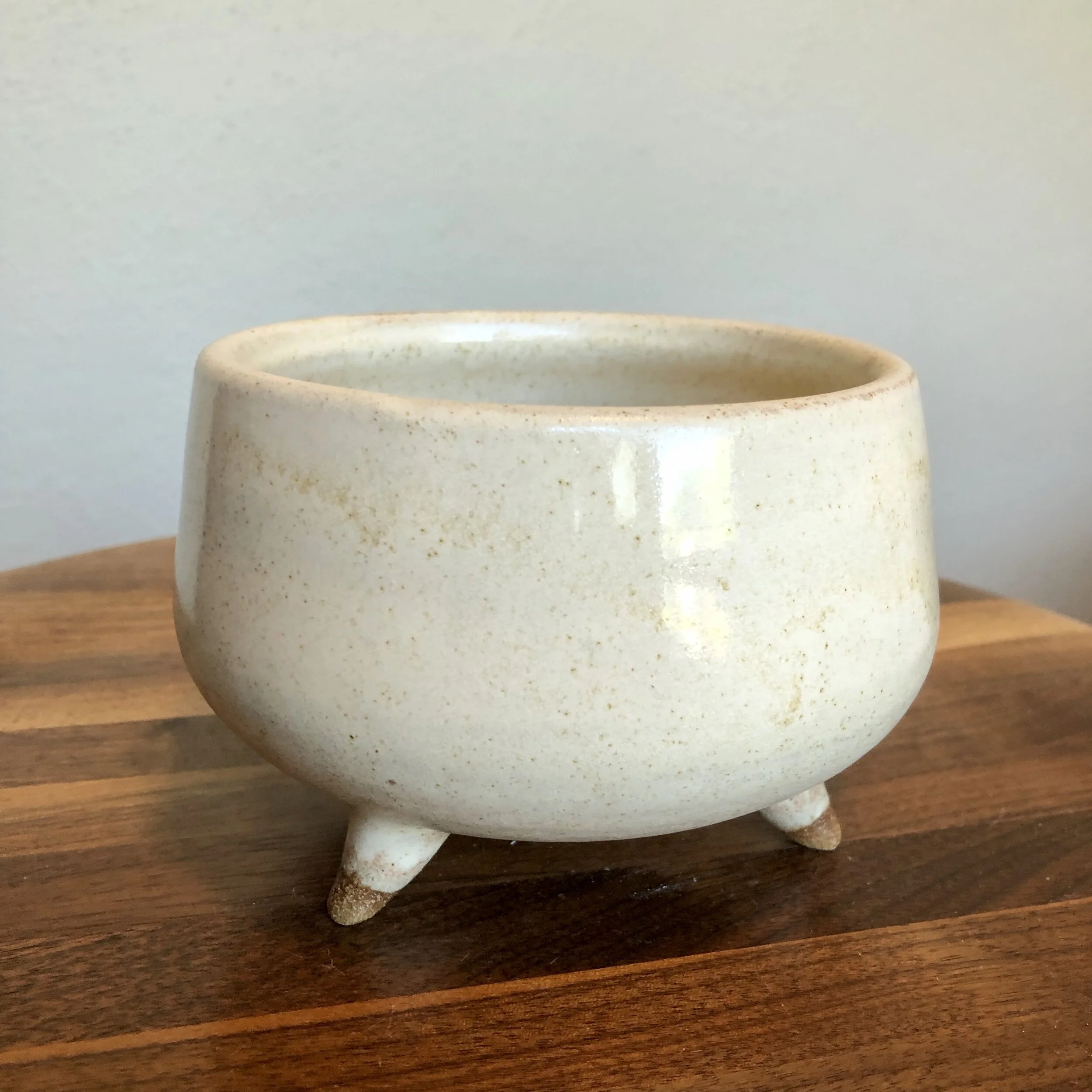 Footed Pot in Speckled Cream