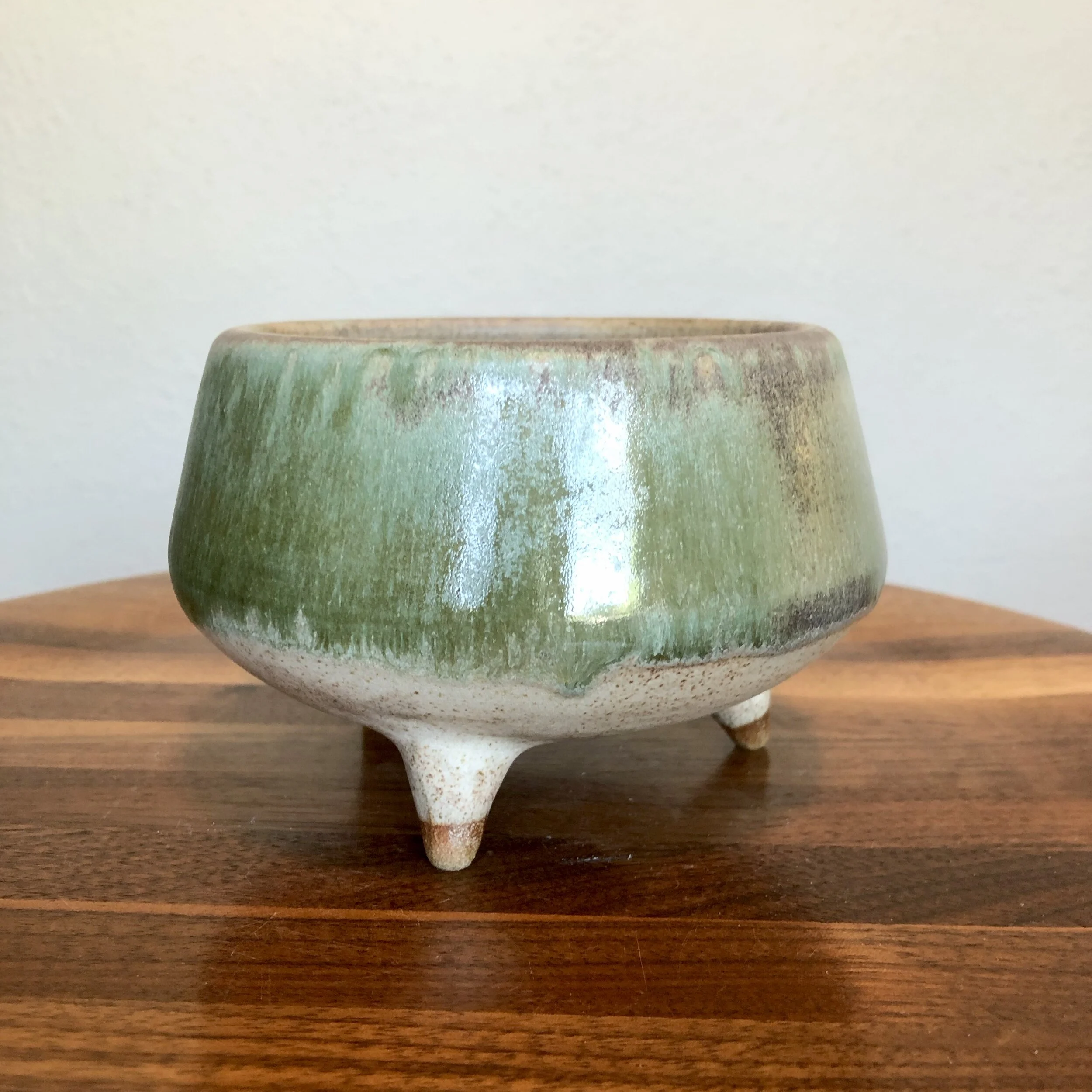 Sage Dip Footed Pot