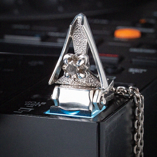 Ej Triple Spinner USB Web.gif