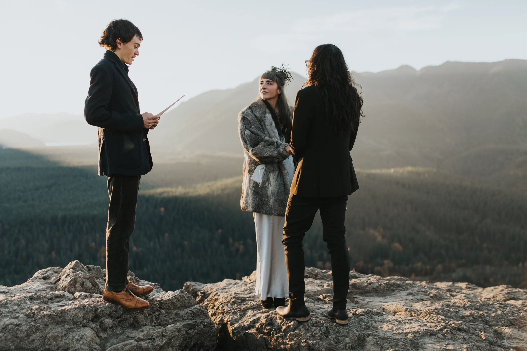 Rattlesnake Ledge Seattle Wedding Photographer