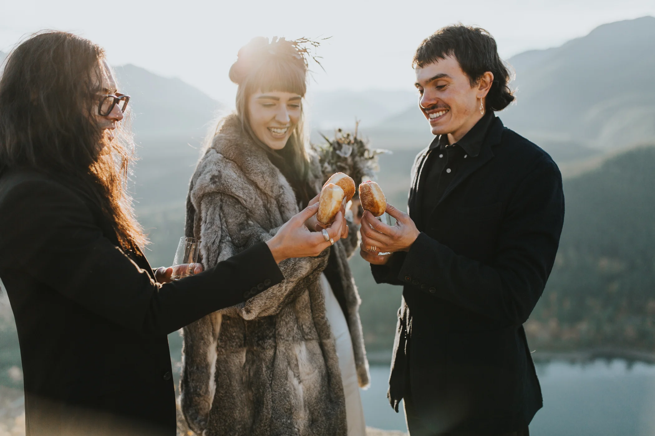 Rattlesnake Ledge Seattle Wedding Photographer