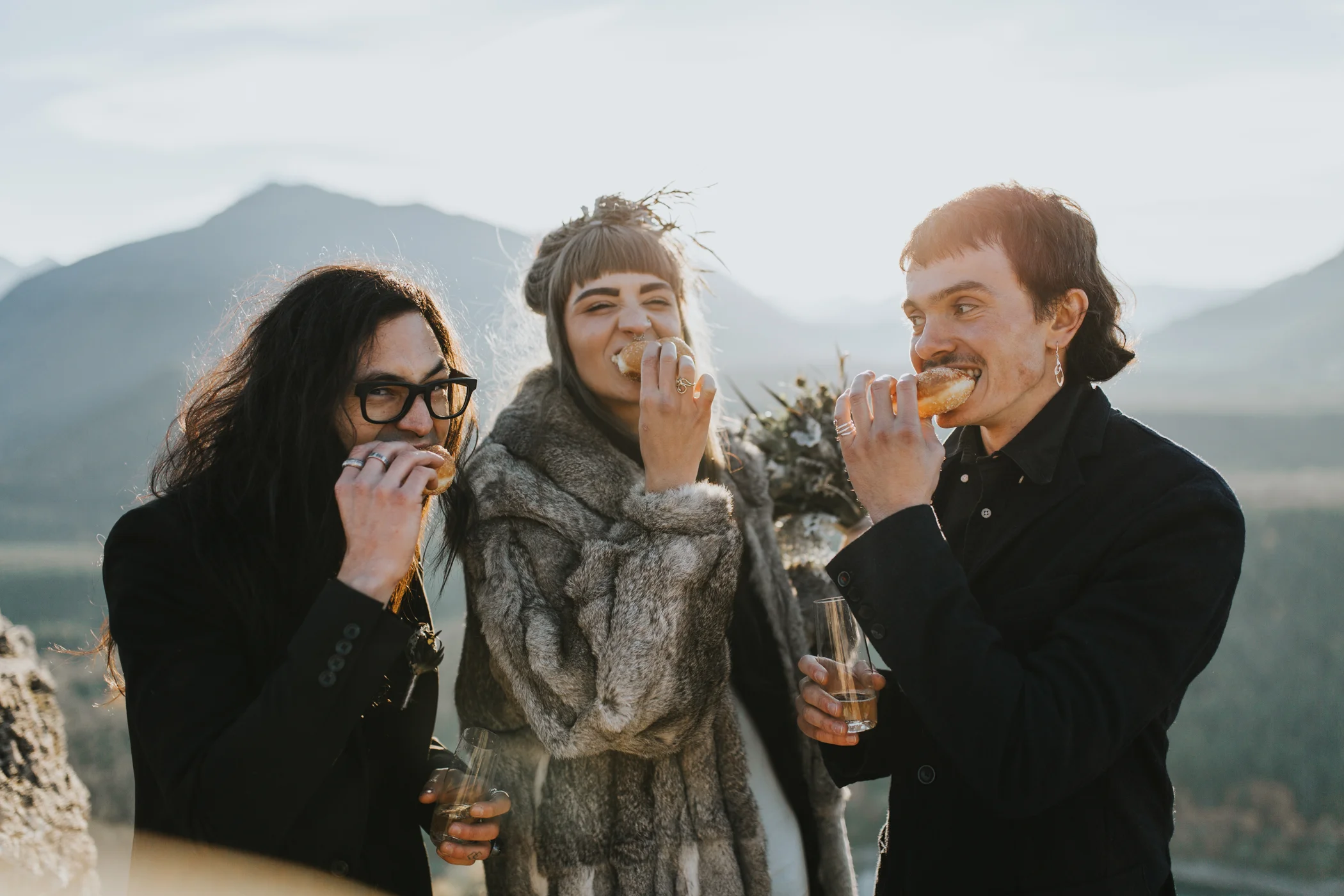 Rattlesnake Ledge Seattle Wedding Photographer