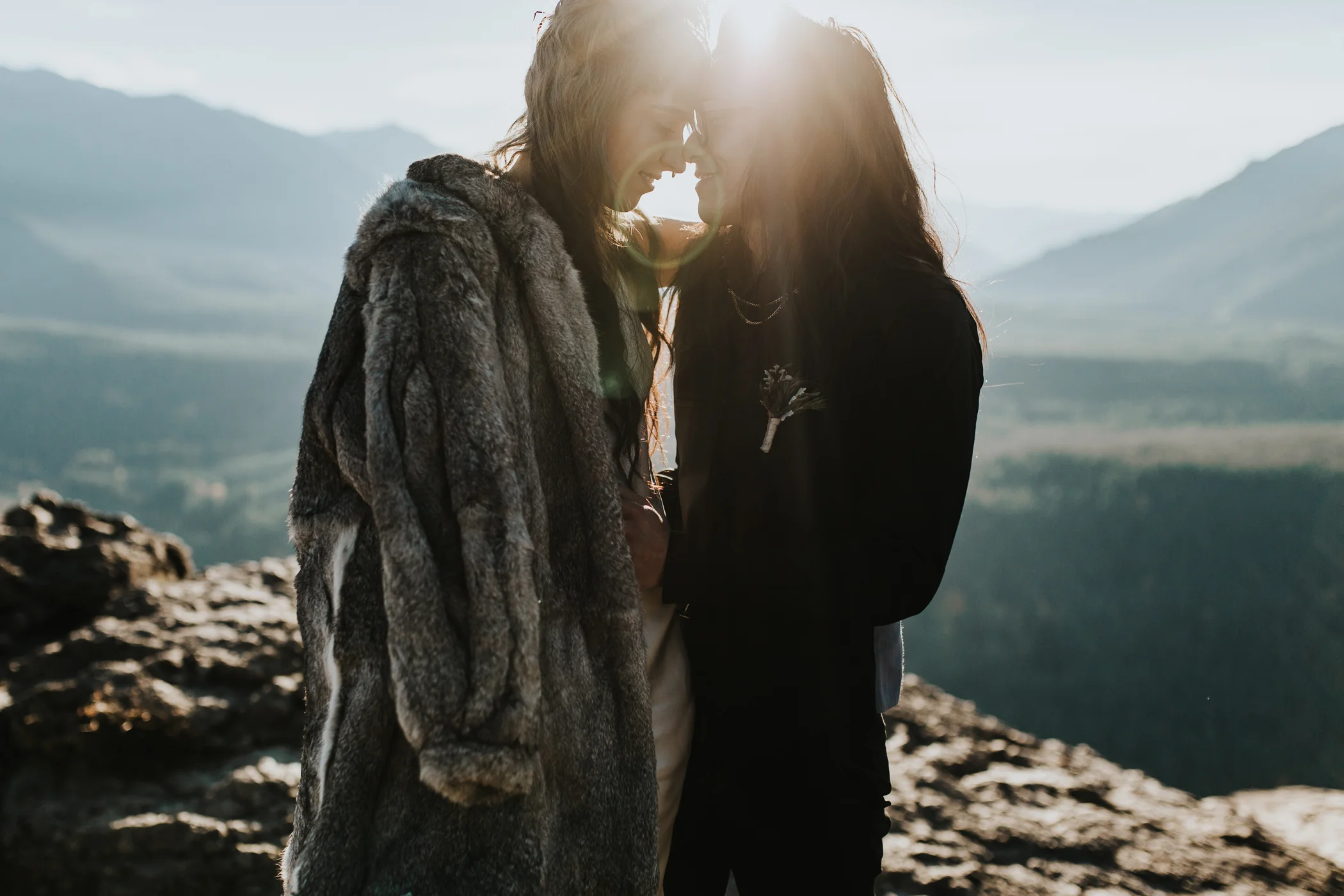 Rattlesnake Ledge Seattle Wedding Photographer