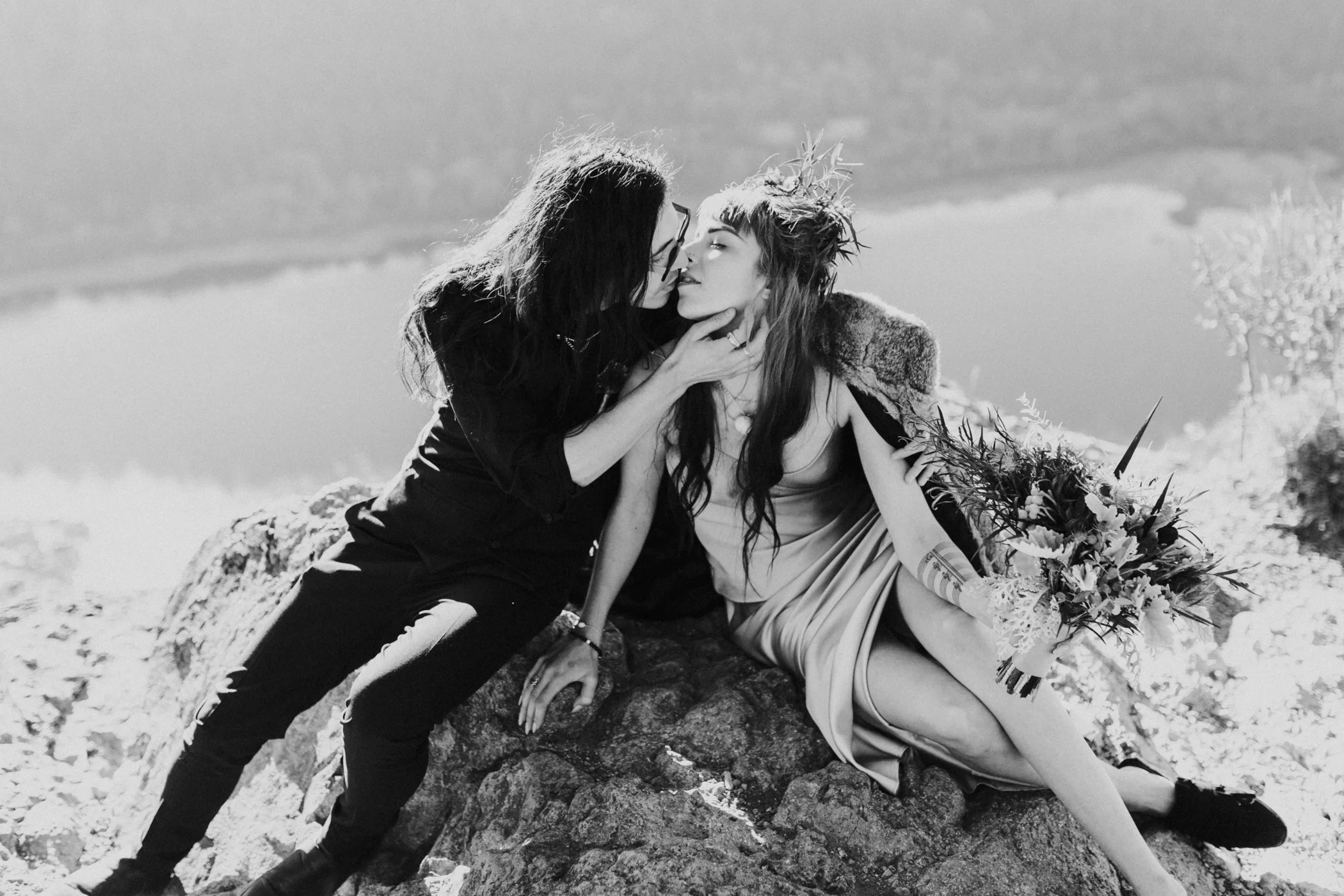 Rattlesnake Ledge Seattle Wedding Photographer