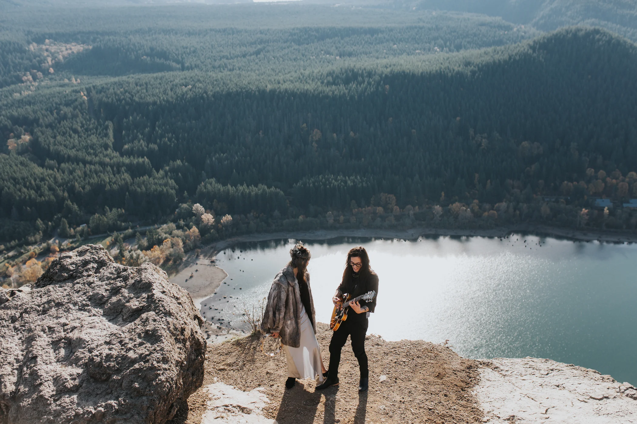Rattlesnake Ledge Seattle Wedding Photographer
