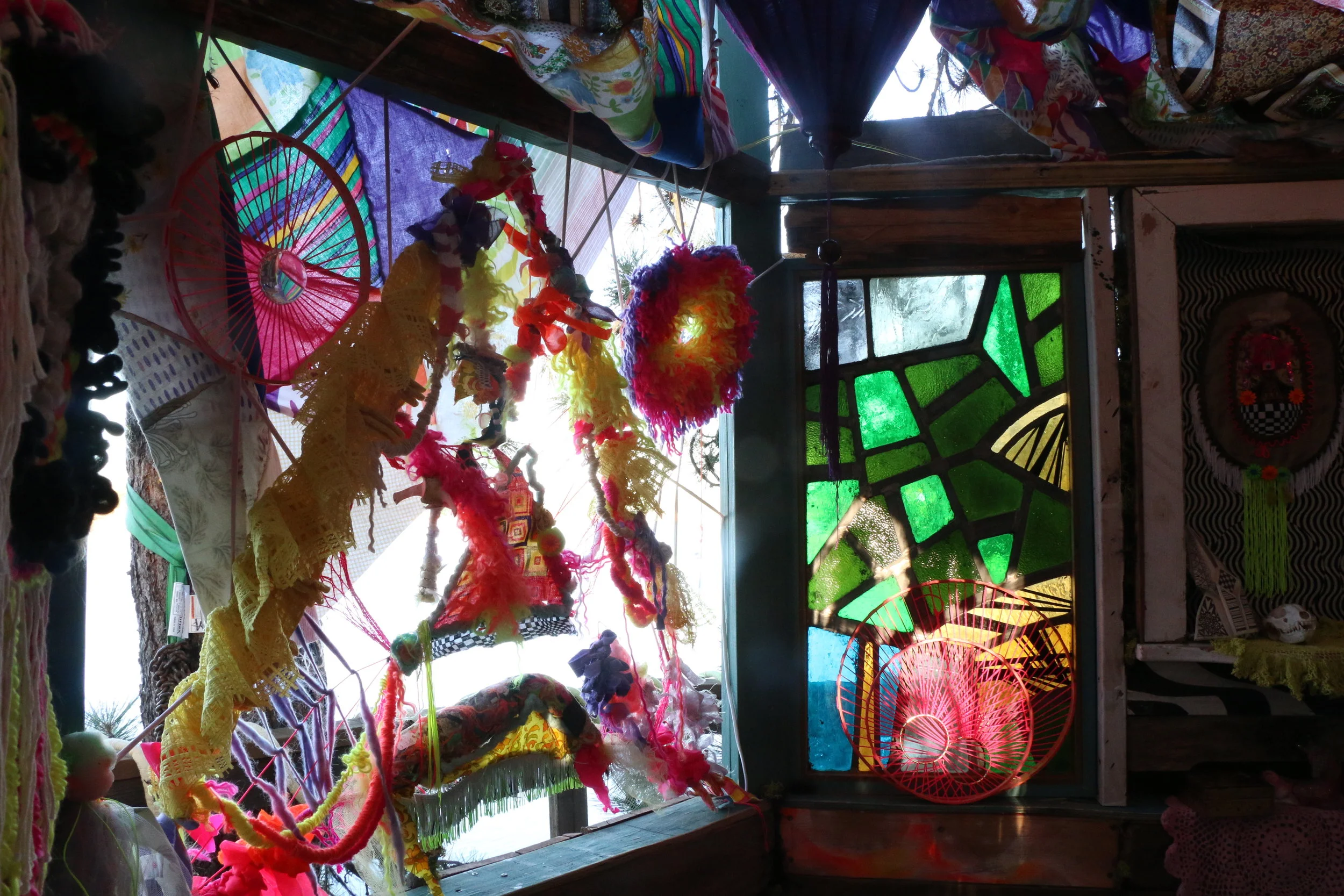  Work with EXISTENTIAL ACTION TEAM at Oregon Eclipse Festival 2017. @sparklespositron @damonsoule @miss_mothdesign 