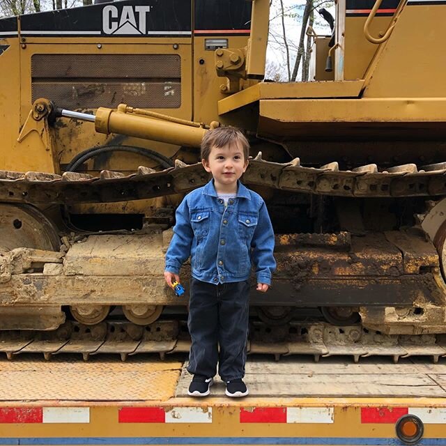 I hope that everyone can find this level of joy at some point in their lives.  For real.  #thiskidlovestrucks #construction #bulldozer #sohappy #thanksdownies