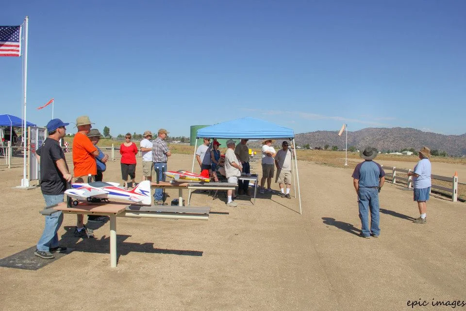 Pilot briefing for the fun fly events.