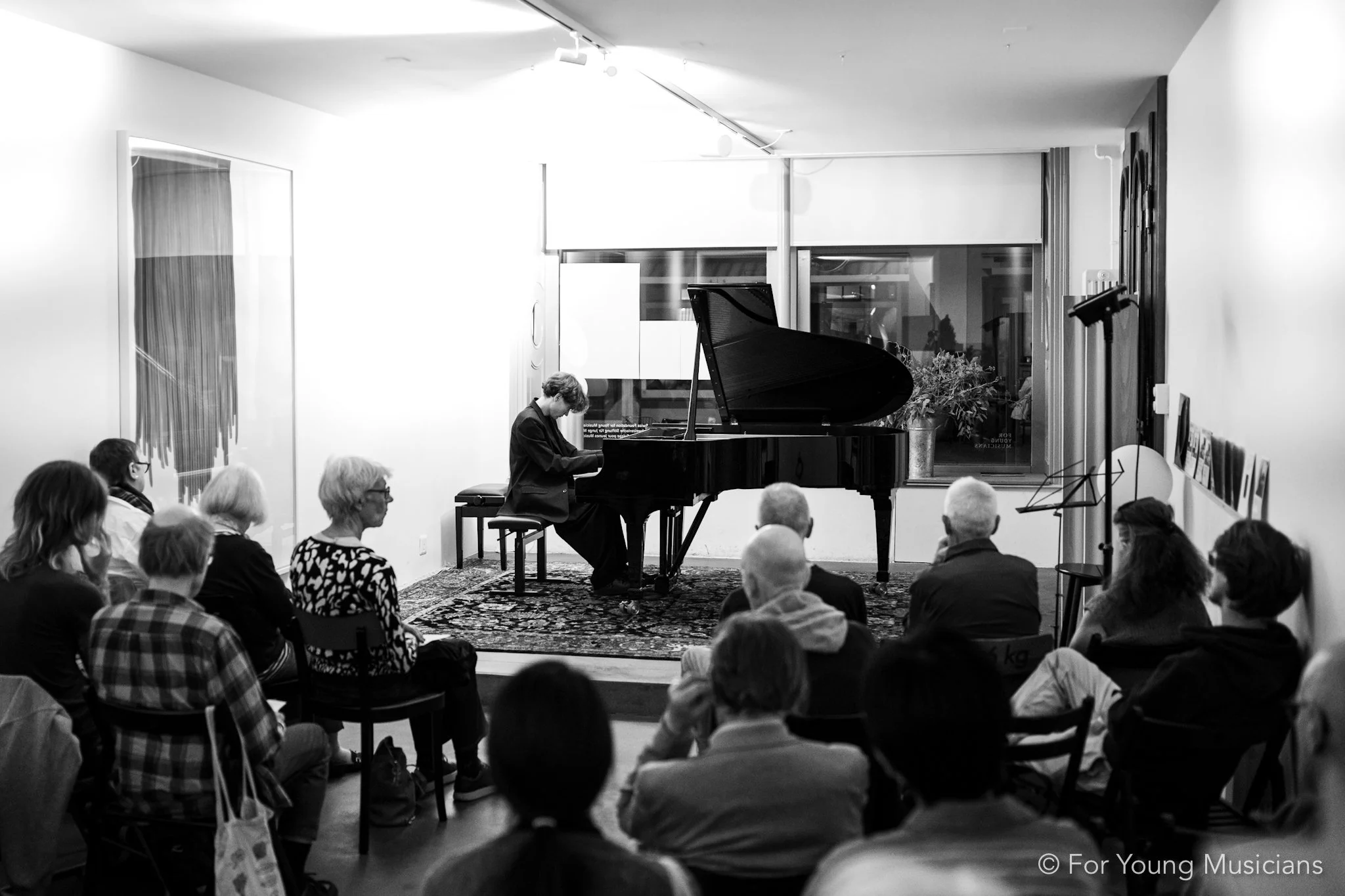m.j.photo.s-12.jpg