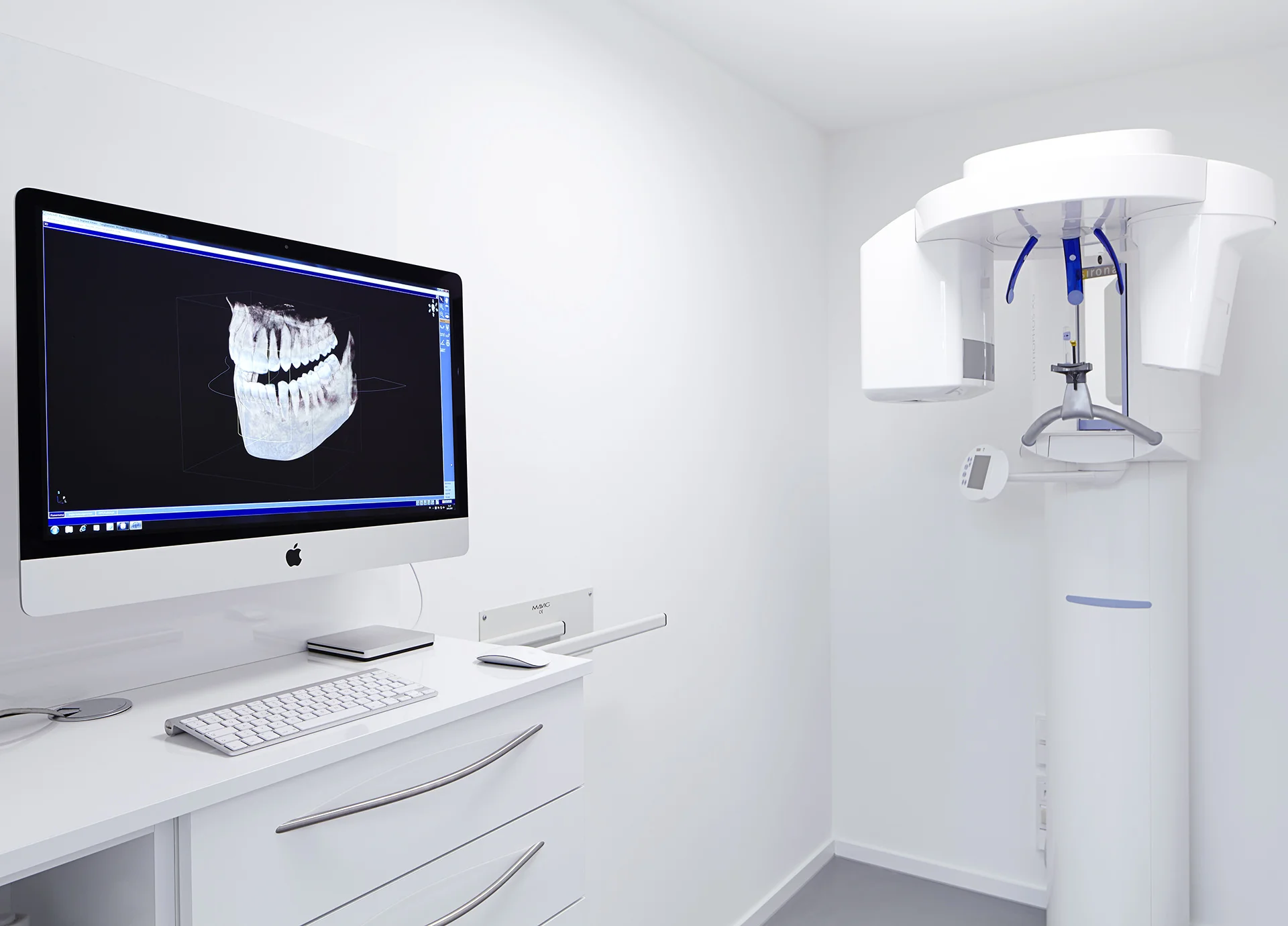 Röntgen_ 3_Bildschirm.jpg