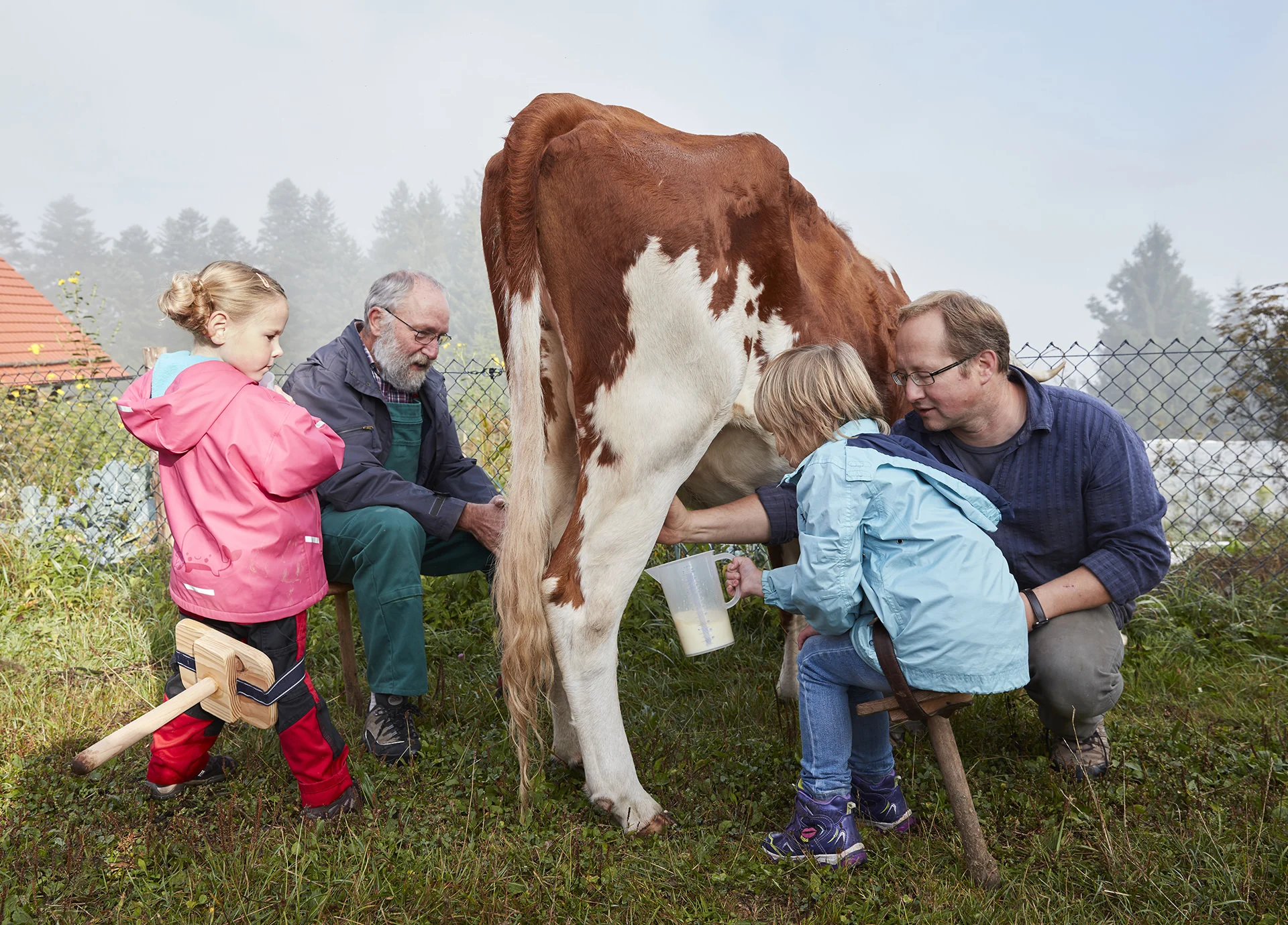 Matthias_Schmiedel_Fotograf_Ulm_Reportage_Bauernhof_Kindergarten_Eltern_11.jpg