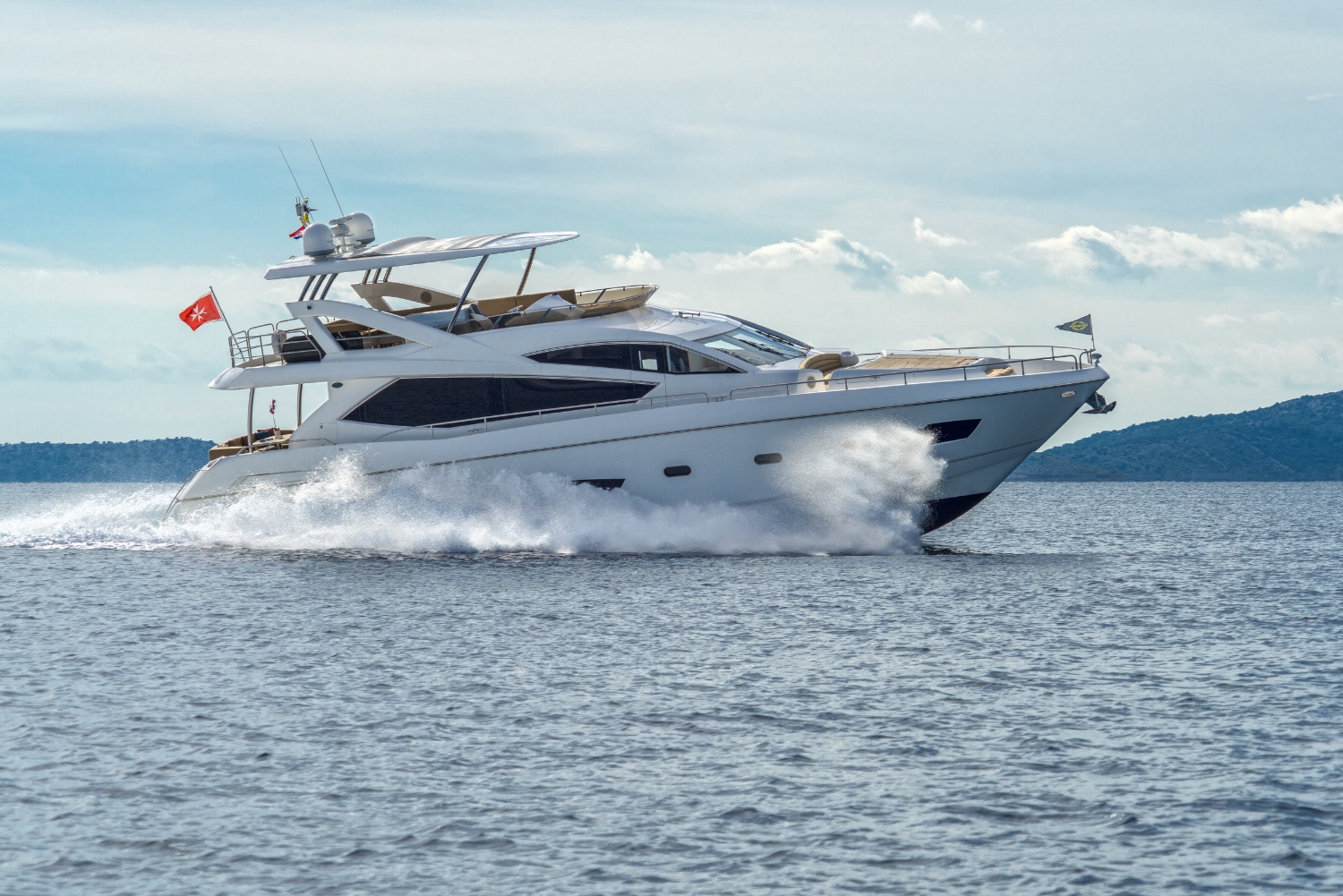 Sunseeker 73