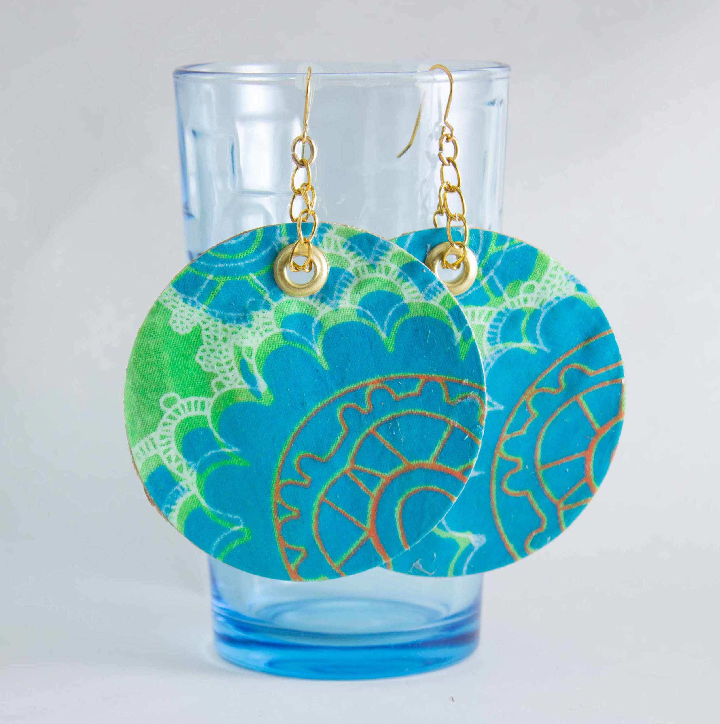 Green Swirl Earbobs- Large