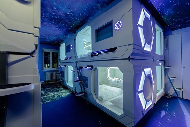 Hier ein kleiner Einblick in unser neuestes Design. Capsulehotel.ch