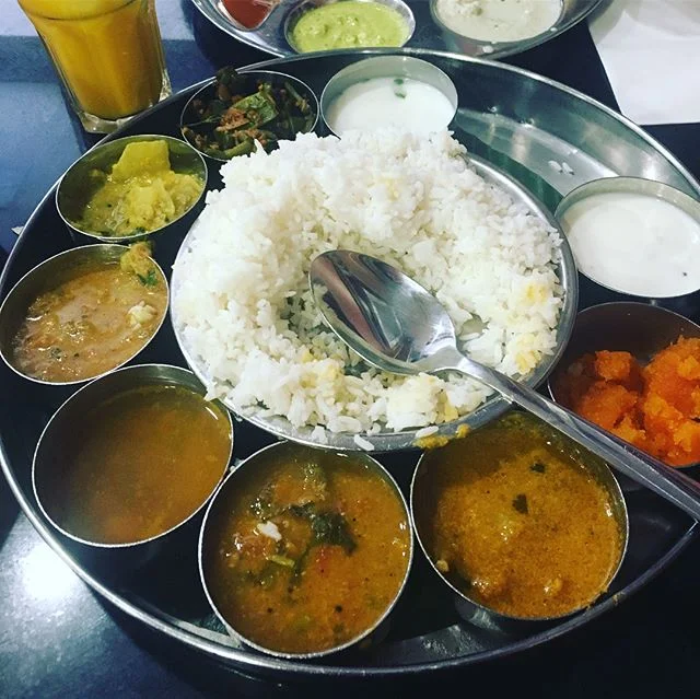 Derni&egrave;re rencontre avec Sujatha et d&eacute;couverte de la gastronomie indienne 😋 Merci Sujatha et bonnes vacances 🇮🇳 🇫🇷