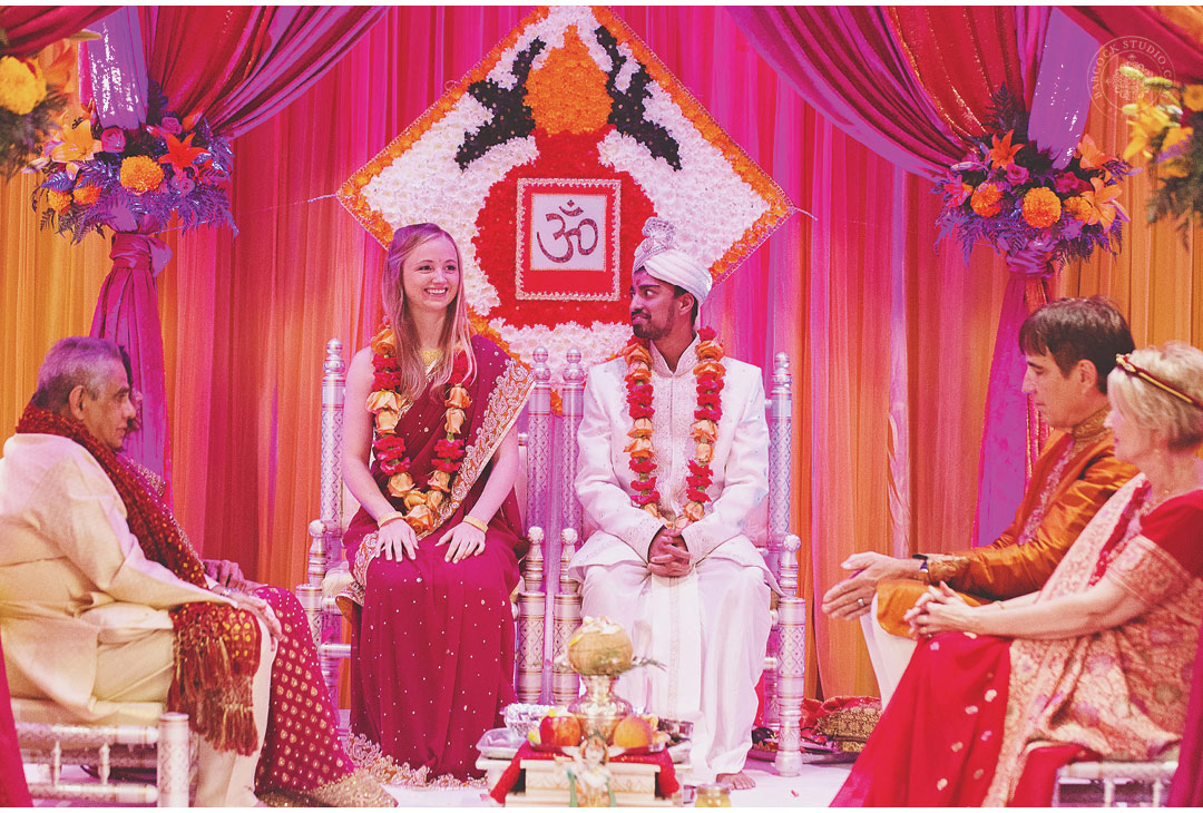 liz-nupur-indian-hindu-dayton-wedding-photography-12.jpg