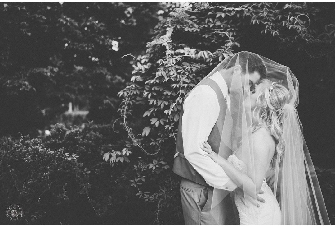 danielle-tyler-wedding-photographer-dayton-ohio-27.jpg