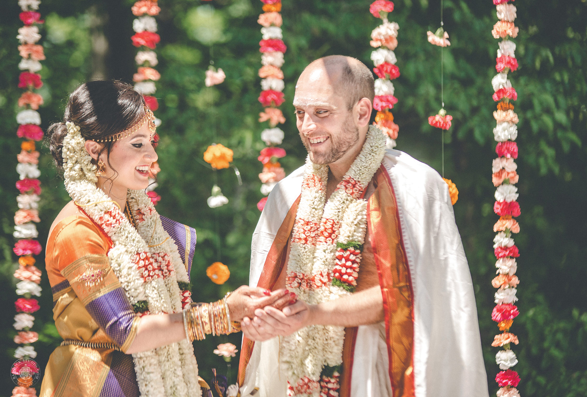 2anusha-andrew-indian-columbus-wedding-photographer-dayton-ohio-24.jpg