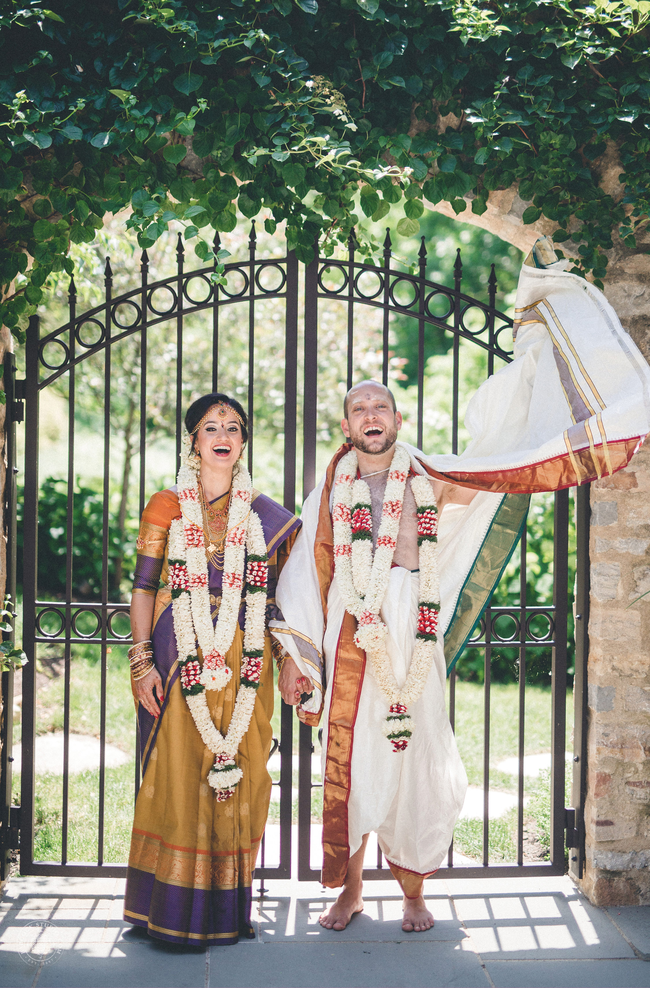 2anusha-andrew-indian-columbus-wedding-photographer-dayton-ohio-27.jpg