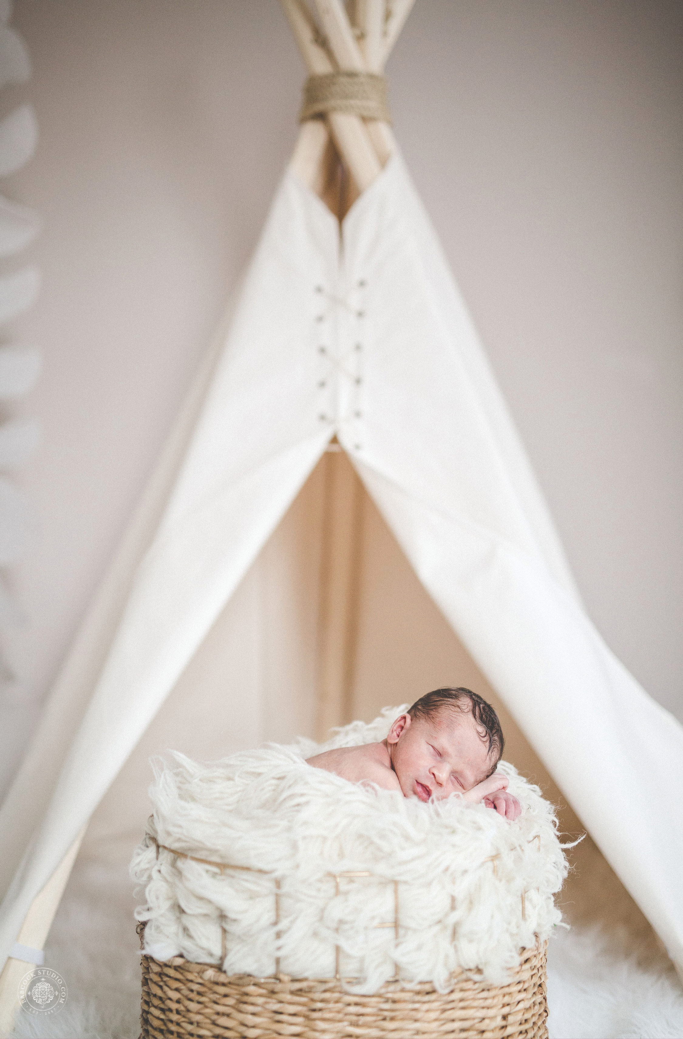 watras-newborn-2017-baby-photographer-dayton-ohio-8.jpg