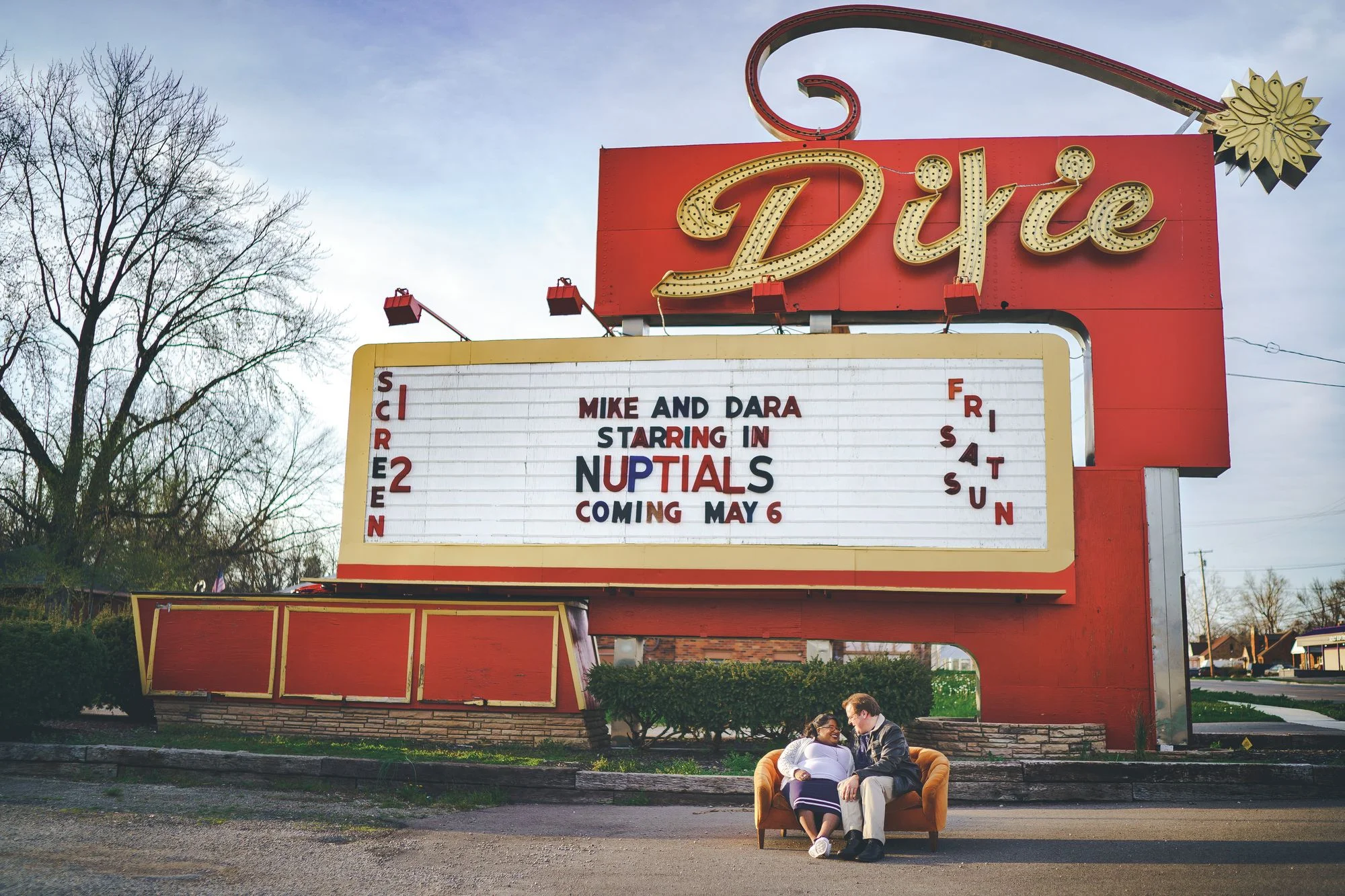 Dara & Mike //  Dayton Ohio Engagement // Wegerzyn Dixie Twin Drive In