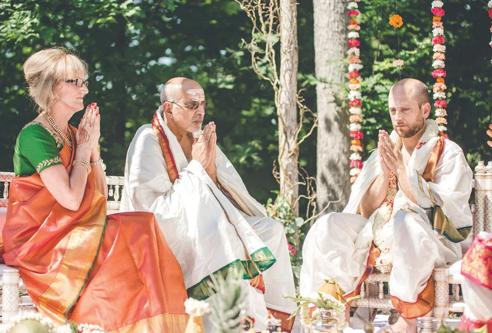 2anusha-andrew-indian-columbus-wedding-photographer-dayton-ohio-15.jpg
